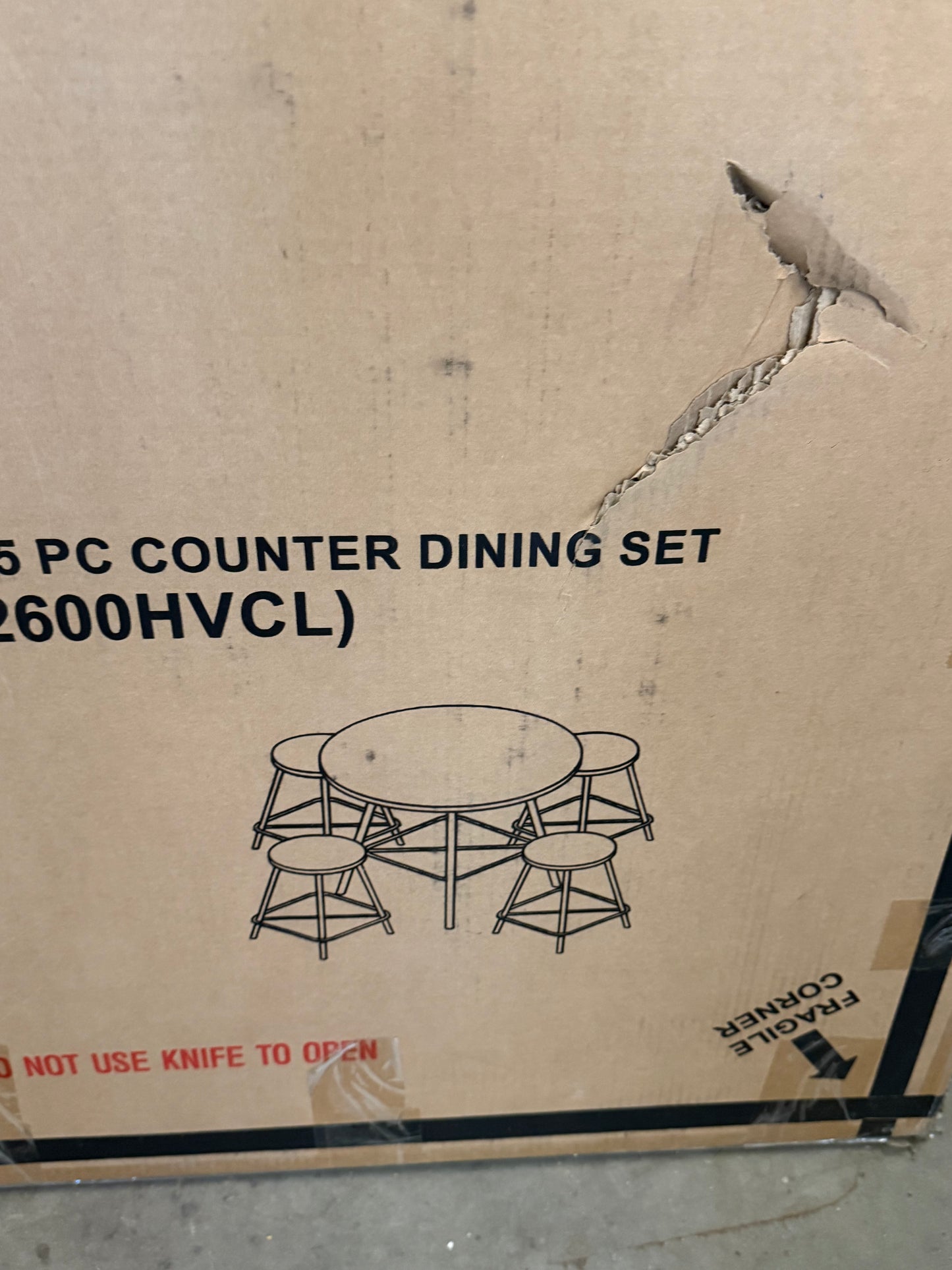*Free Delivery* Bernard’s 5 Piece Table Set with Chairs Brand New in Box