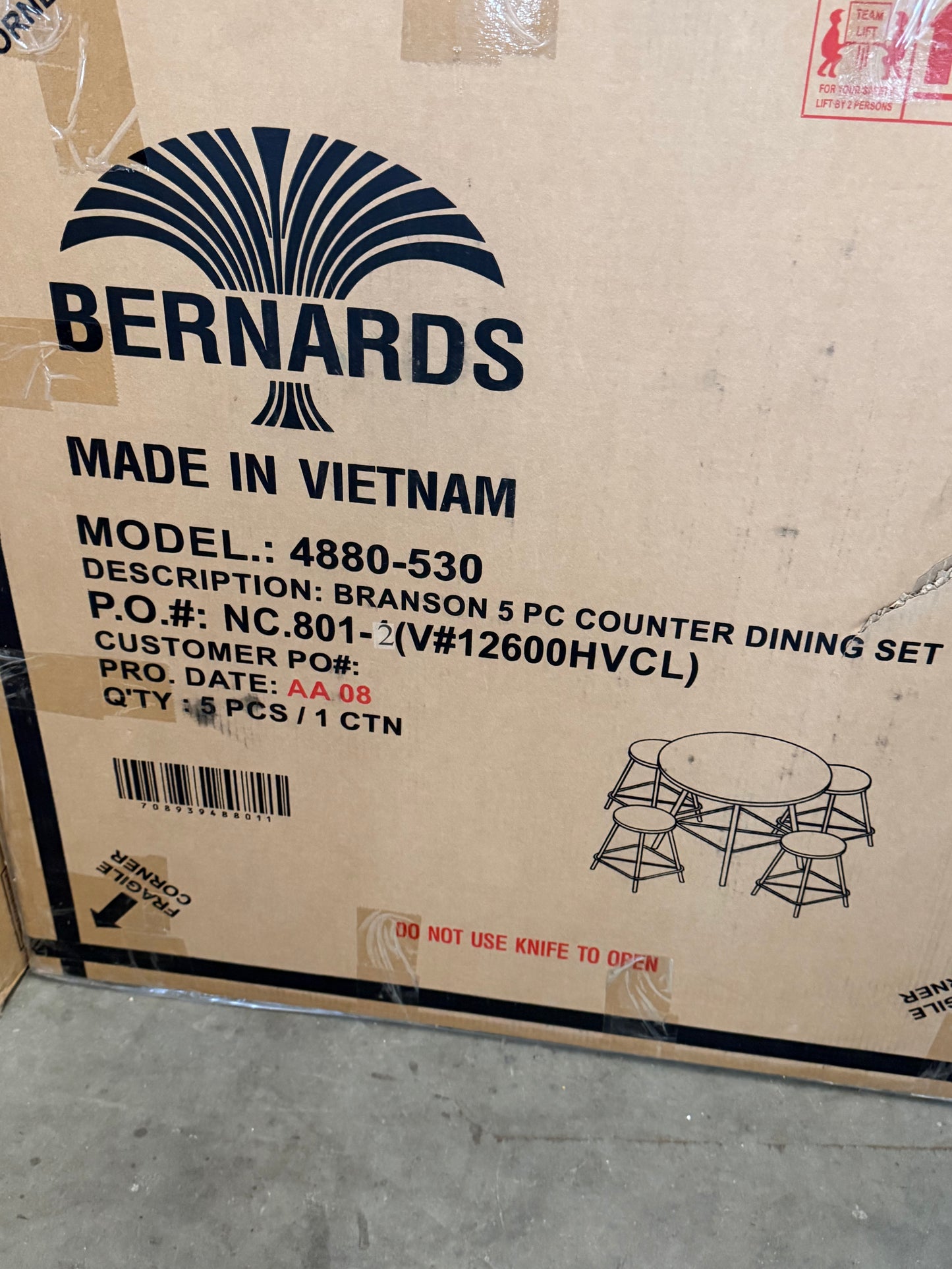 *Free Delivery* Bernard’s 5 Piece Table Set with Chairs Brand New in Box