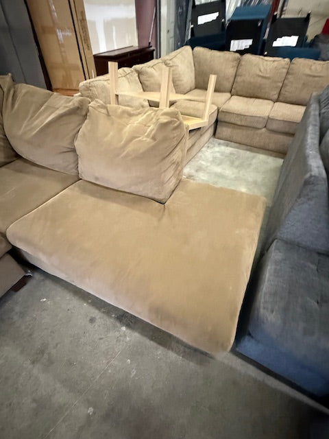 *Free Delivery* Great Condition Sectional 2 Pieces
