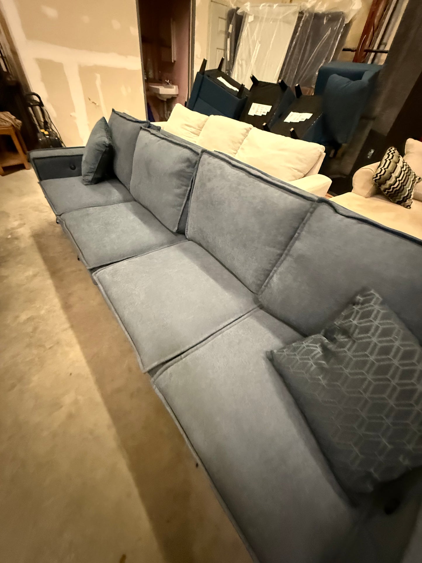 *Free Delivery* Like-New/Open Box Sectional Couch Turns into Bed