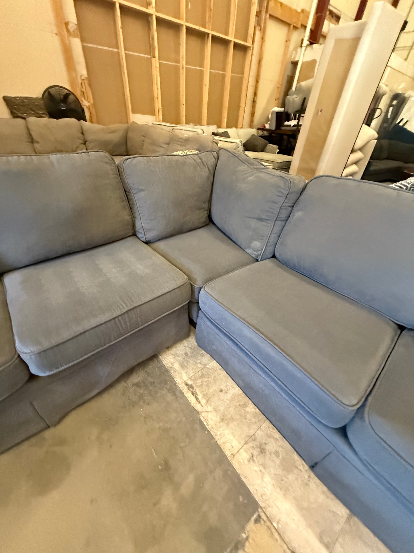*Free Delivery* 4 Piece Sectional Couch Great Condition Blue