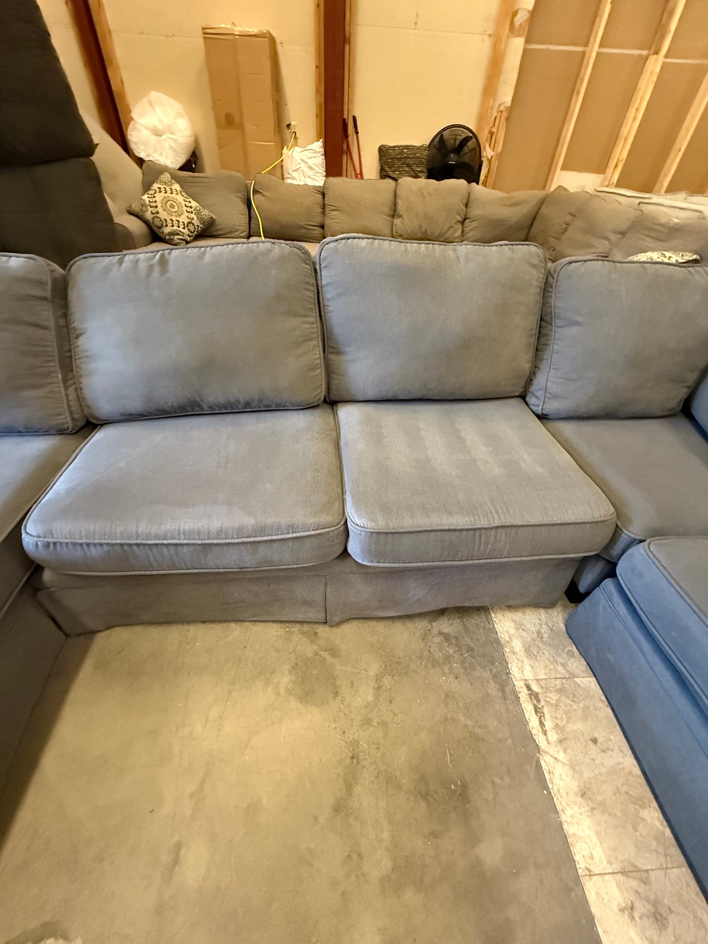 *Free Delivery* 4 Piece Sectional Couch Great Condition Blue