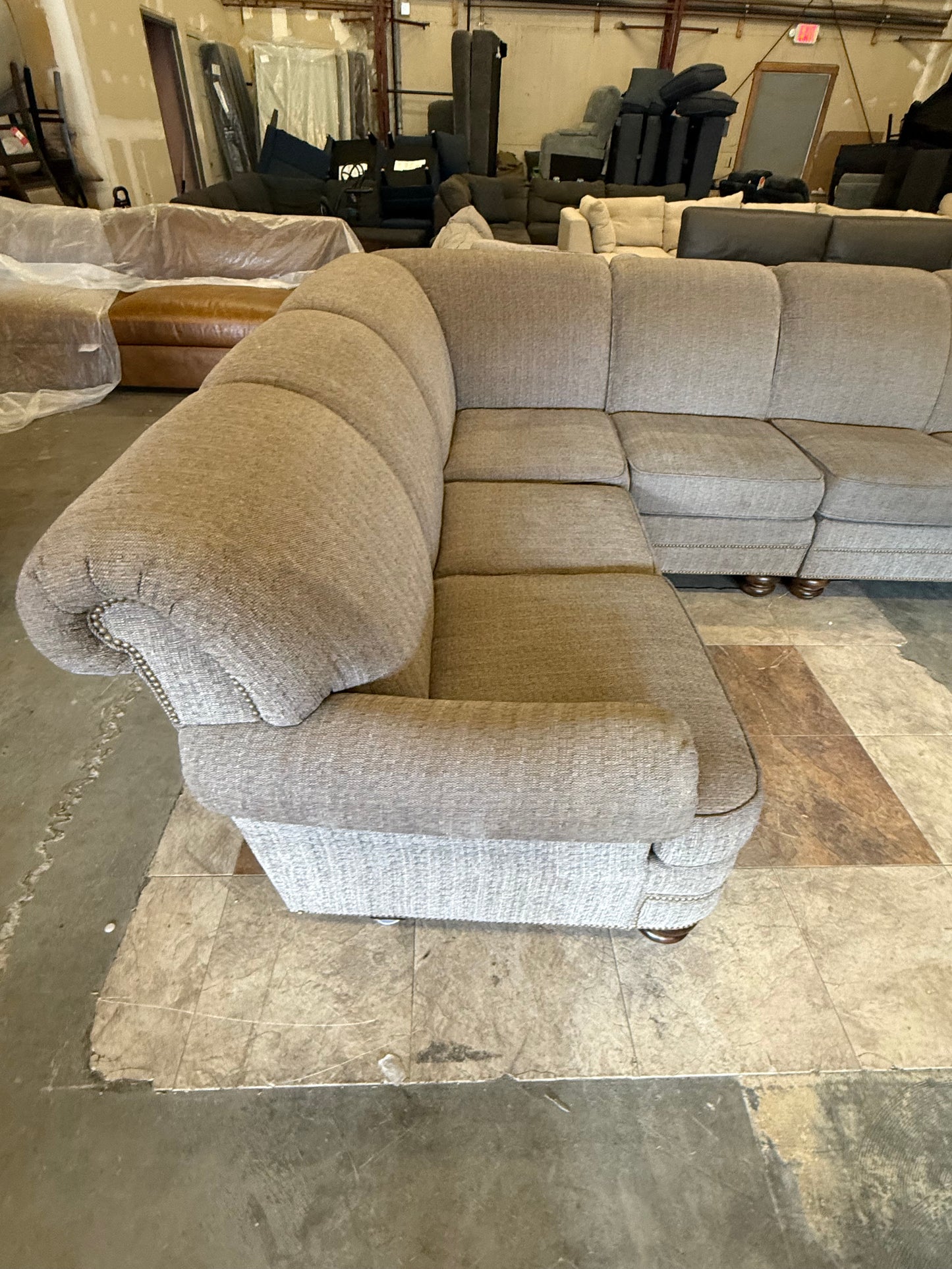 *Free Delivery* Flexsteel 3-Piece Sectional Couch (Retails $4800)