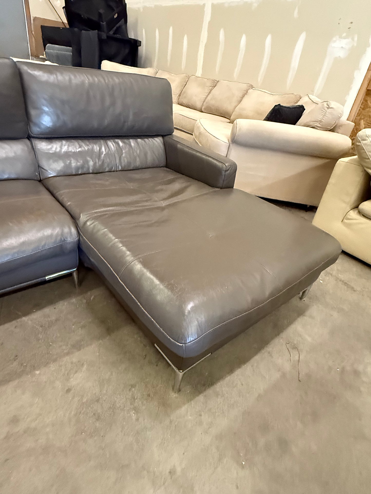 *Free Delivery* Jordan's Furniture Real Leather Modern Style Couch (Retails $3000+)