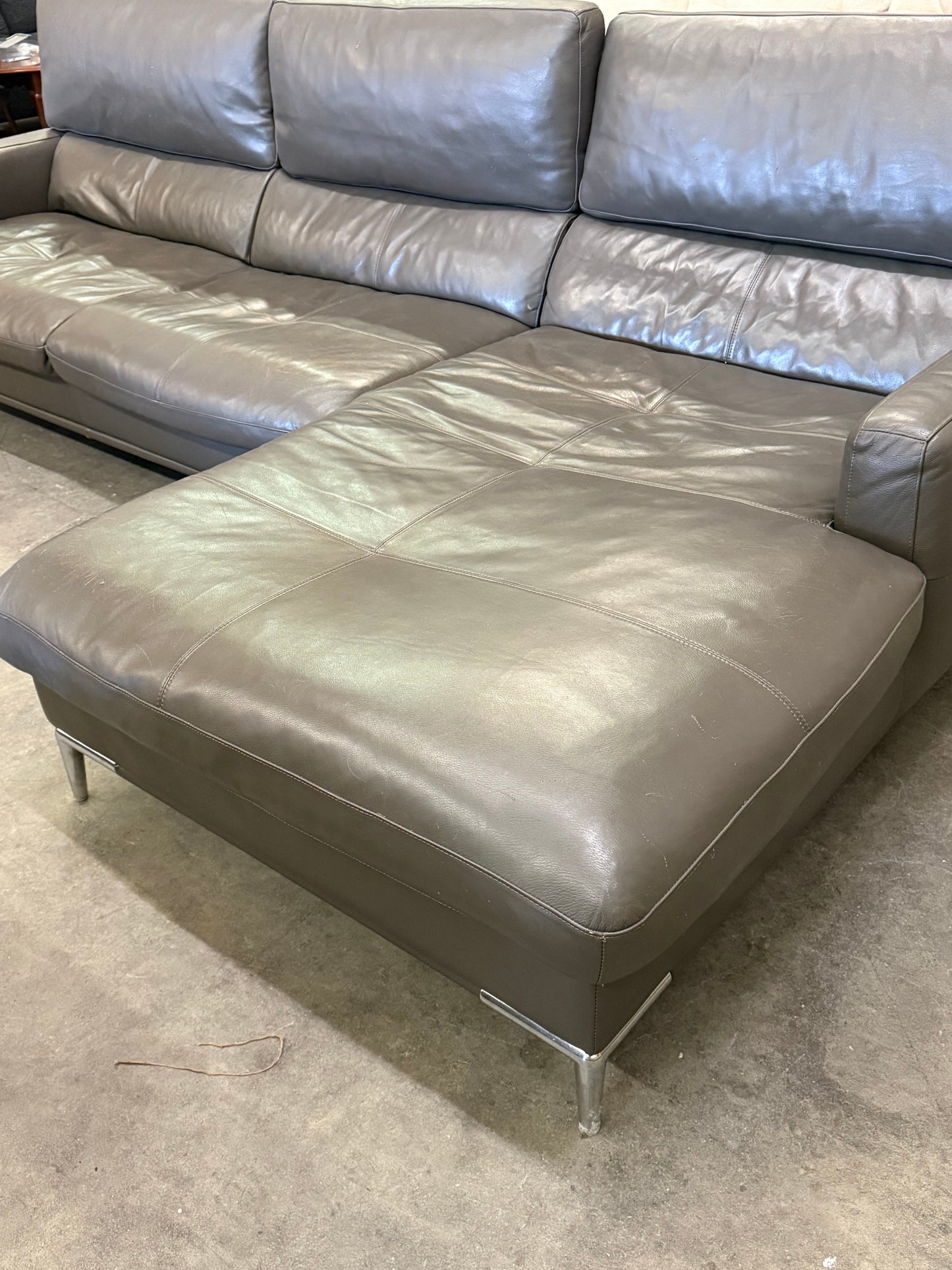 *Free Delivery* Jordan's Furniture Real Leather Modern Style Couch (Retails $3000+)