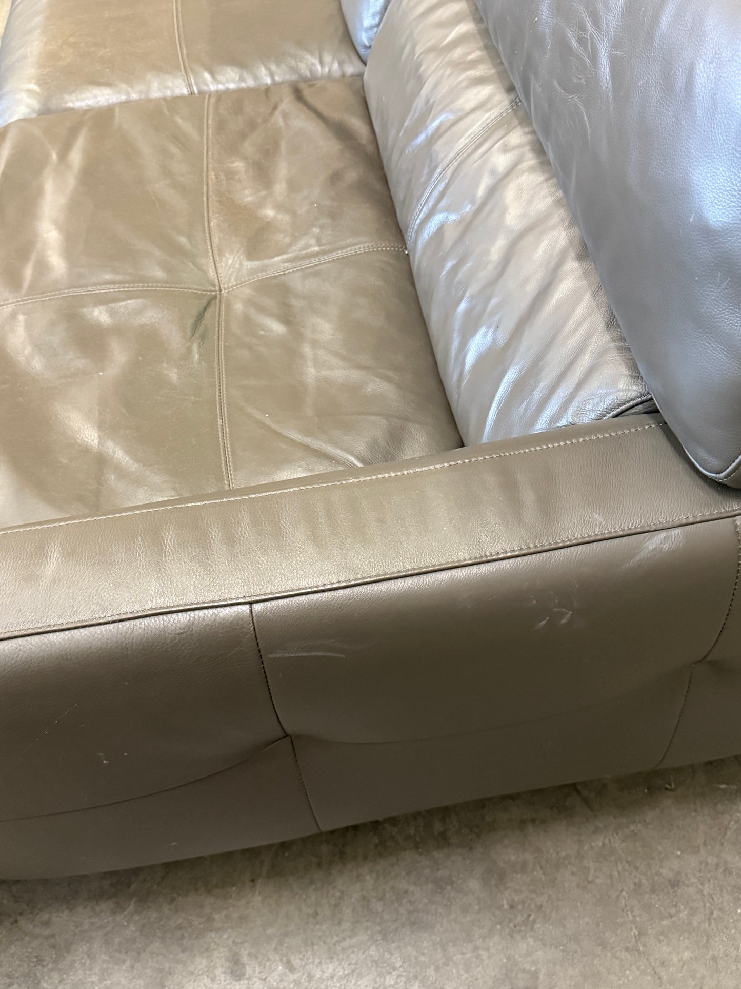*Free Delivery* Jordan's Furniture Real Leather Modern Style Couch (Retails $3000+)
