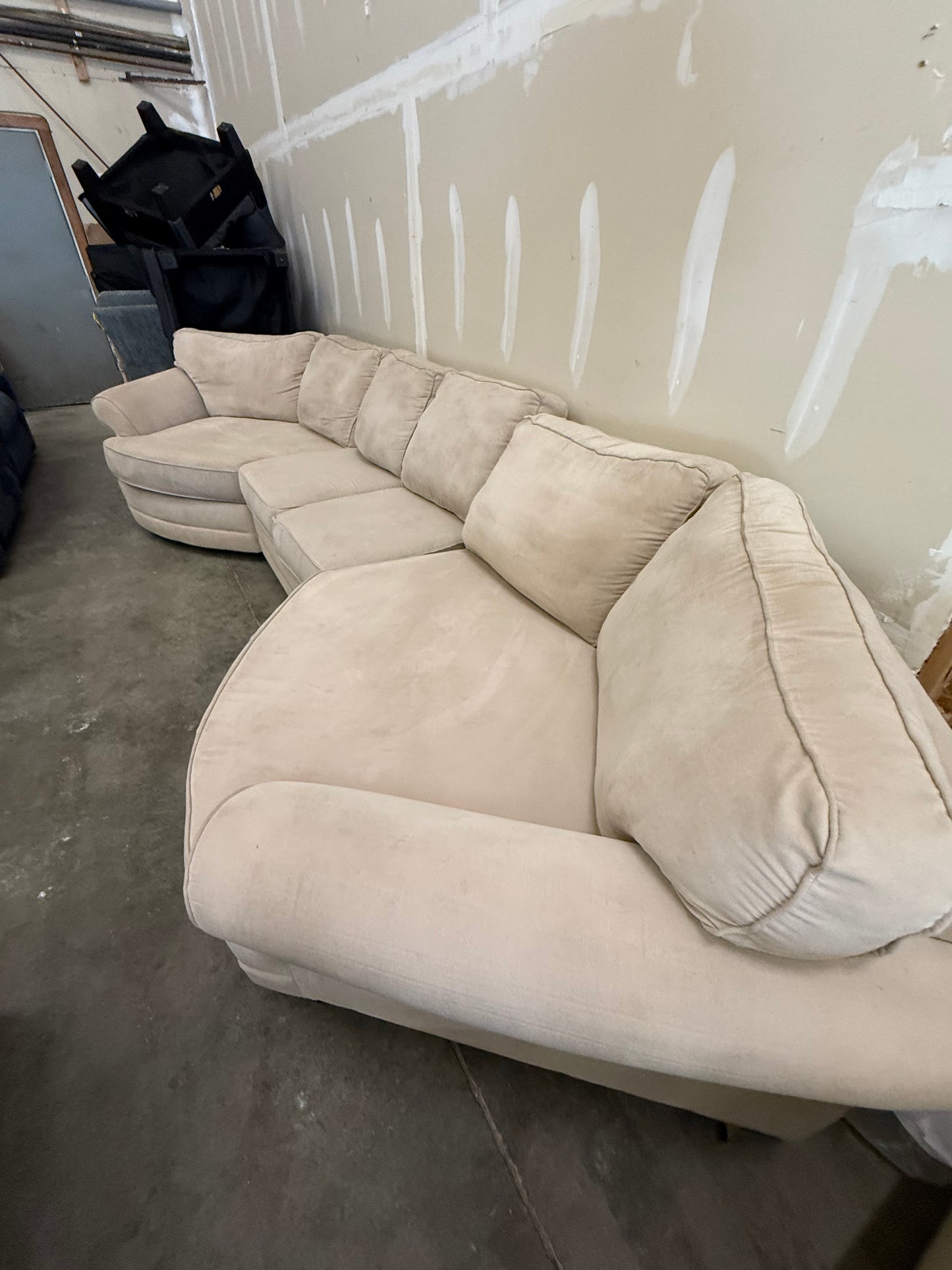 *Free Delivery* Extra Large Double-Cuddler Sectional Couch Beige