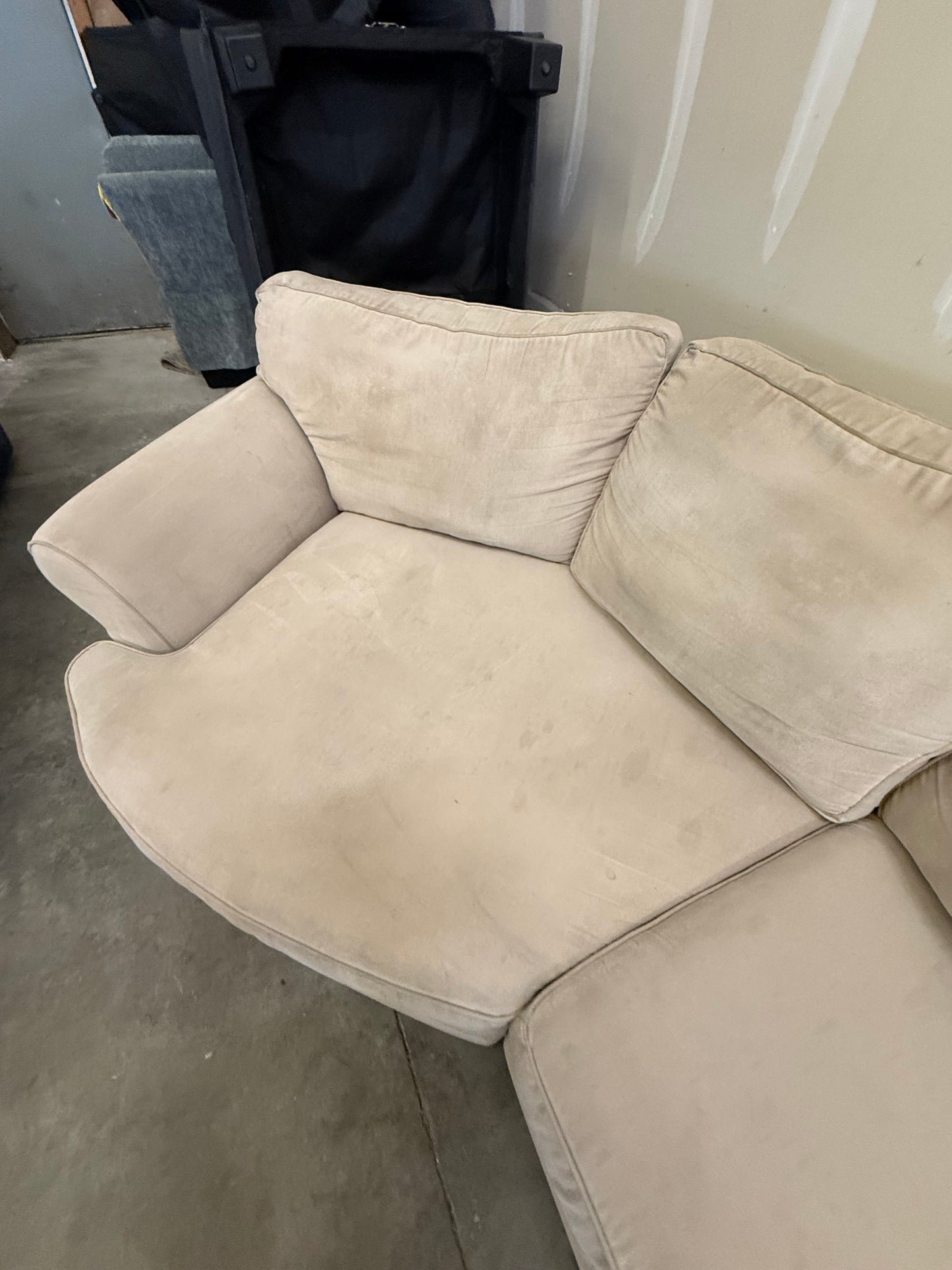 *Free Delivery* Extra Large Double-Cuddler Sectional Couch Beige