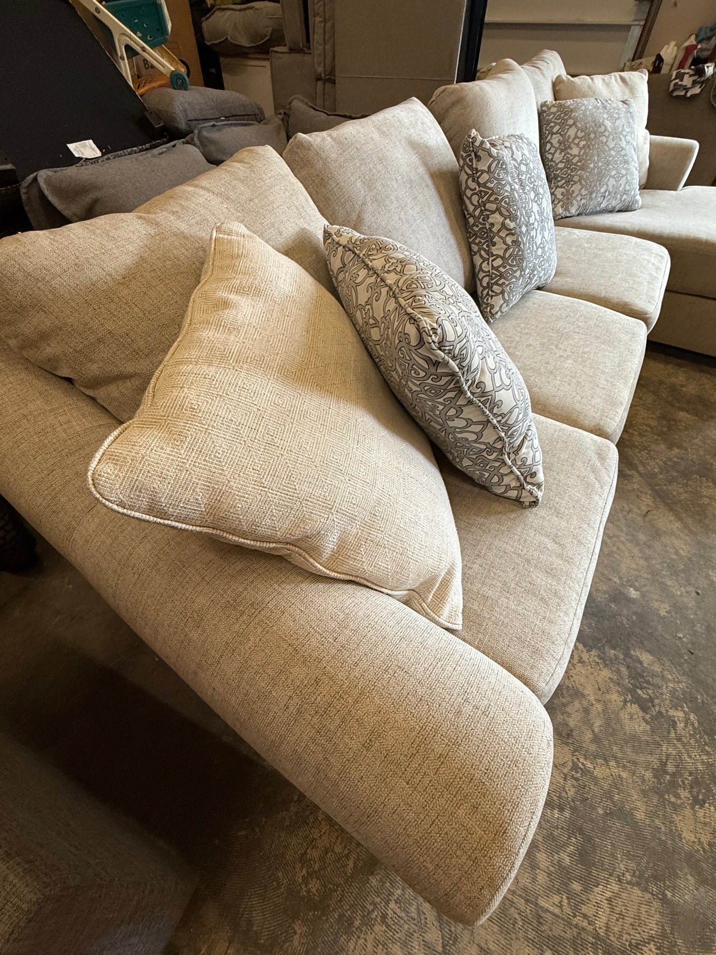 *Free Delivery* Excellent Condition Ashley 3-Piece Sectional Beige