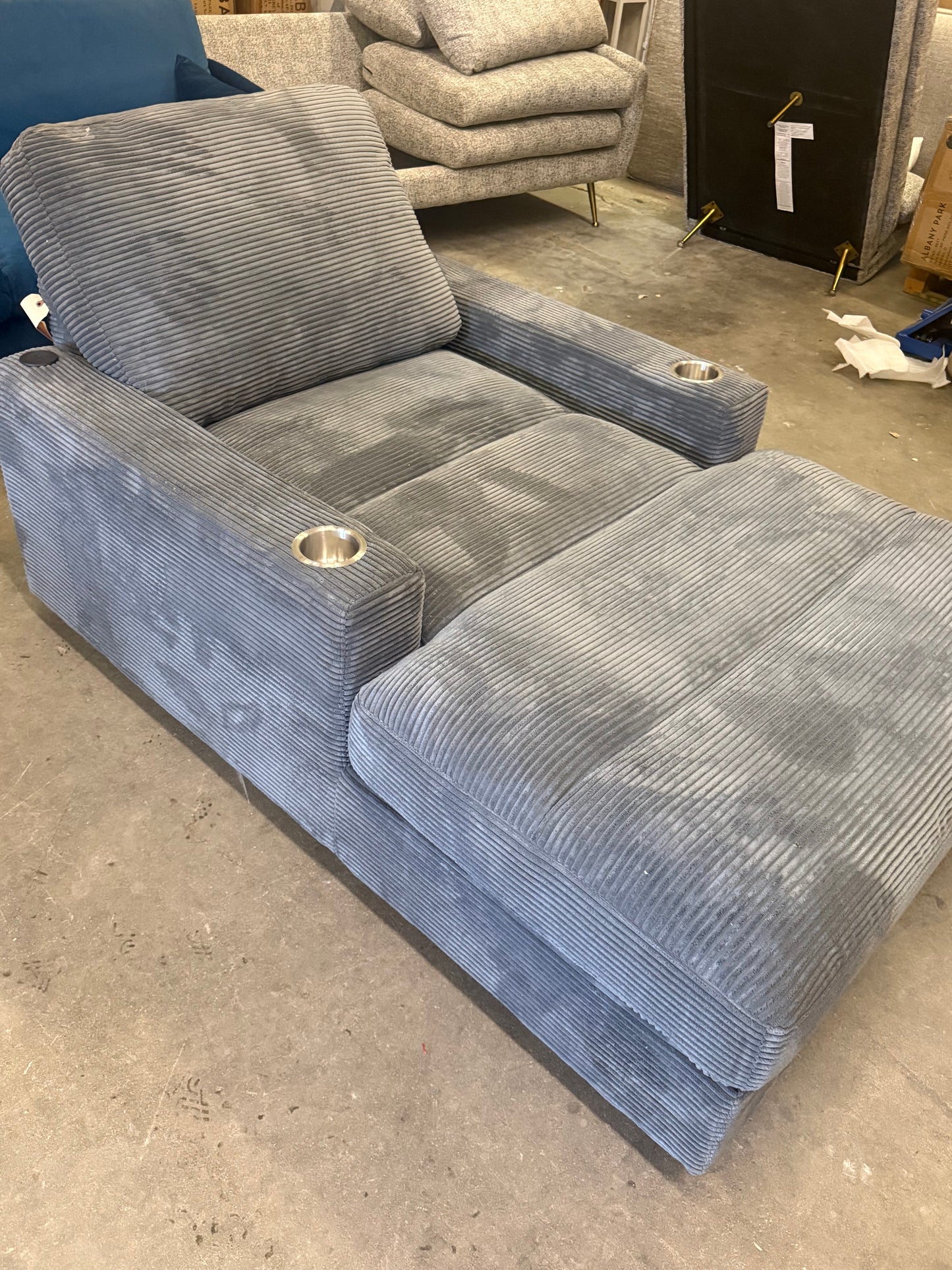 *Free Delivery* Retailer Return, Like-New Liquidation - Cordurroy Chaise Chair w USB RECLINES