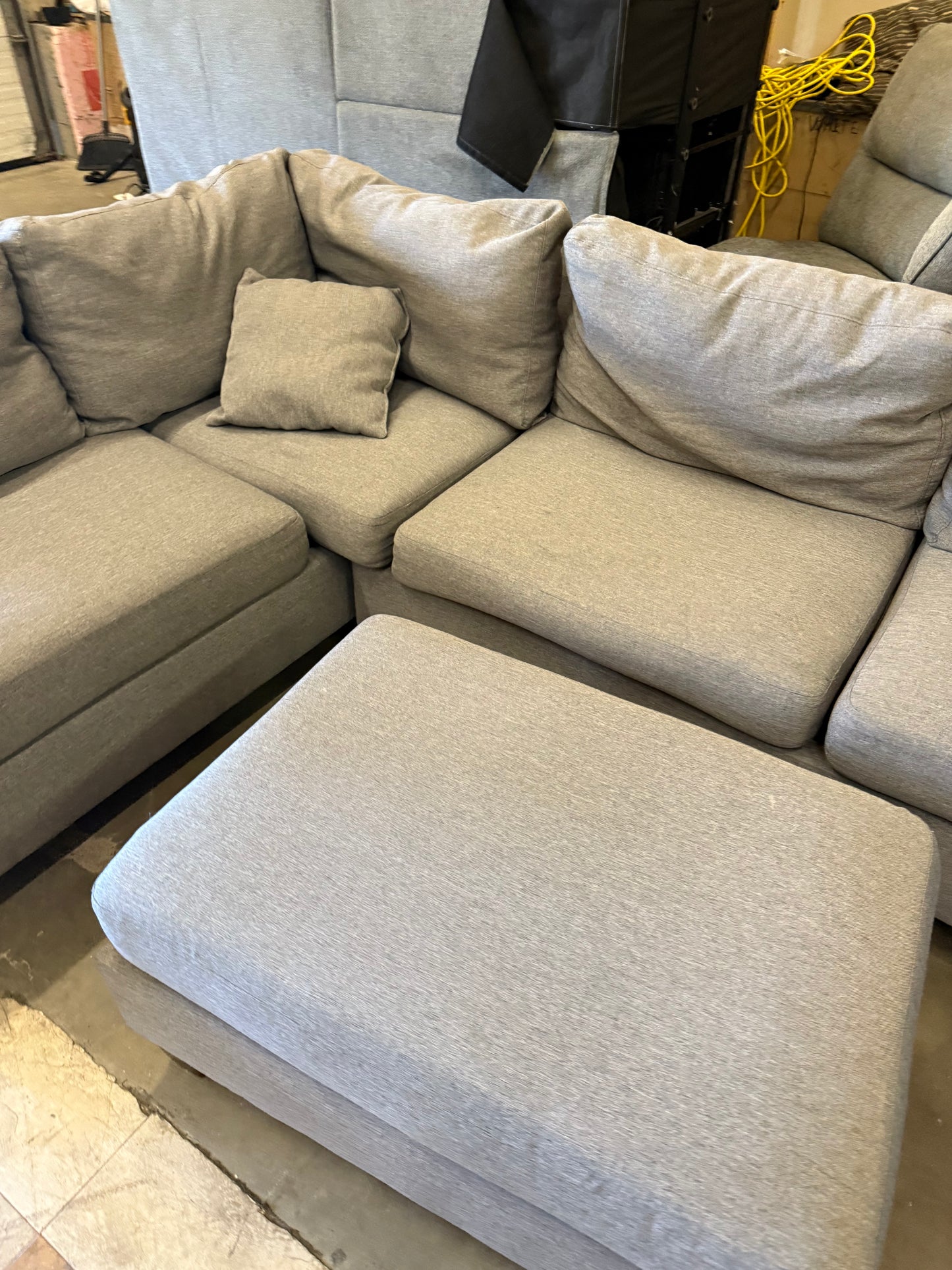 *Free Delivery* Great Condition Gray 2 Piece Sectional Couch with Ottoman