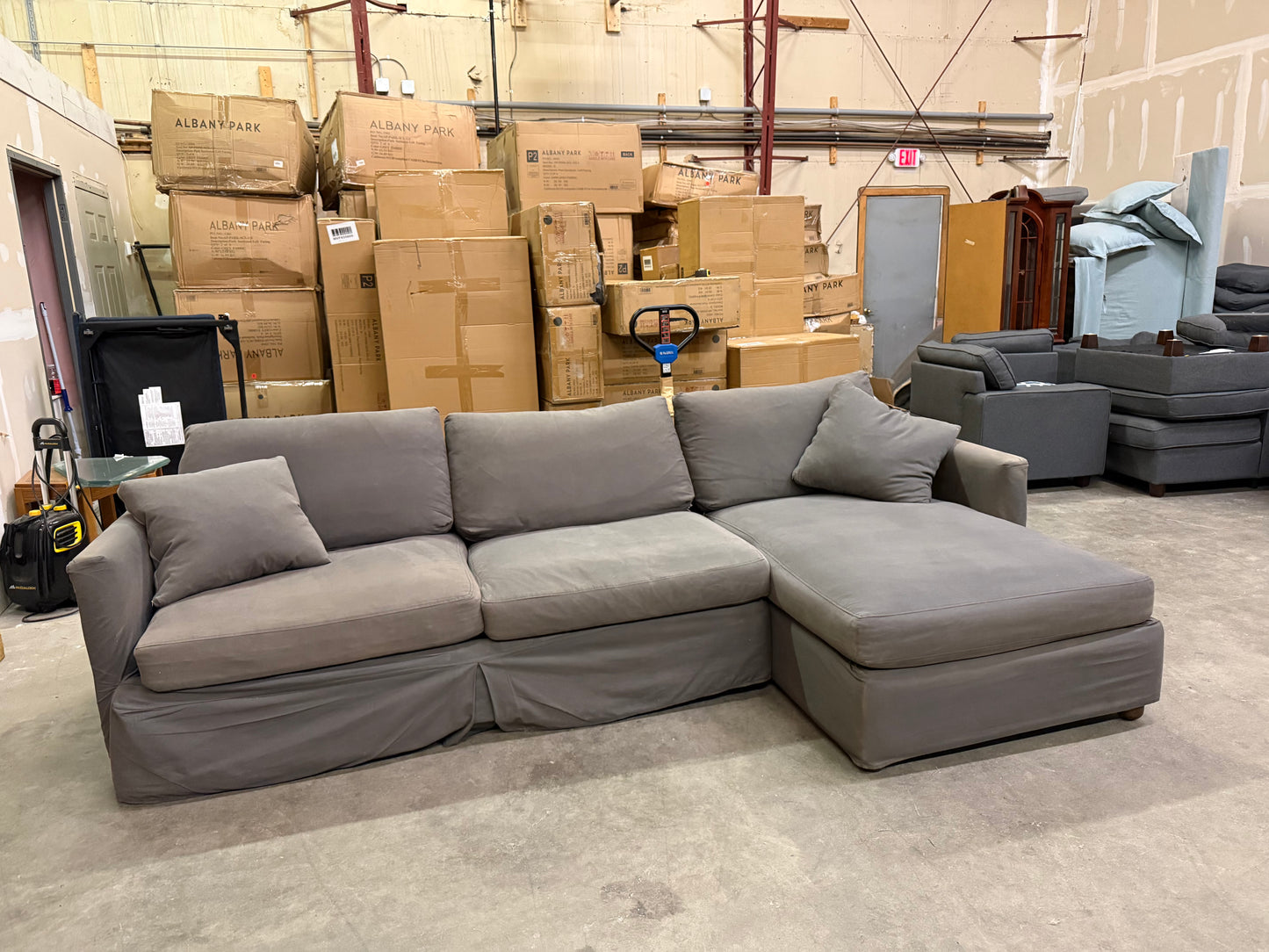 *Free Delivery* Sectional couch 2 Pieces Slipcover