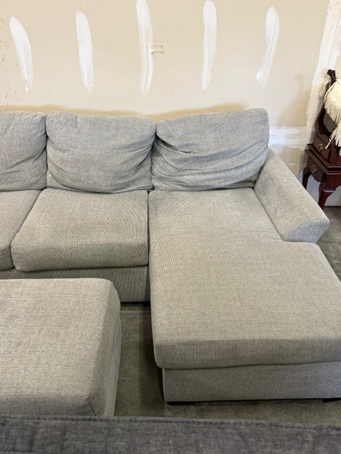 *Free Delivery* Broyhill Gray Sectional Couch with Matching Ottoman