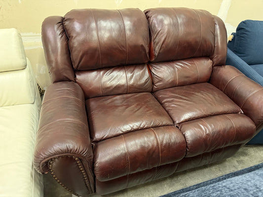 *Free Delivery* Leather Love Seat Recliner