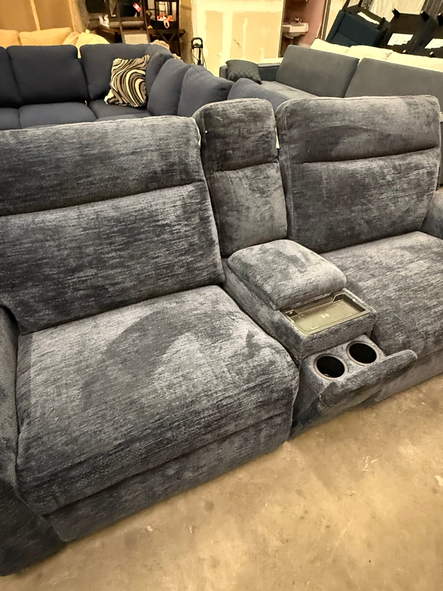 *Free Delivery* Like-New/Open Box Double Recliner Love Seat with USB Ports