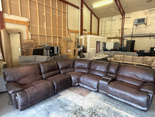 *Free Delivery* Retails $2000+ - Raymour & Flannigan Leather Sectional Couch with Power Recliners and Console (Copy)