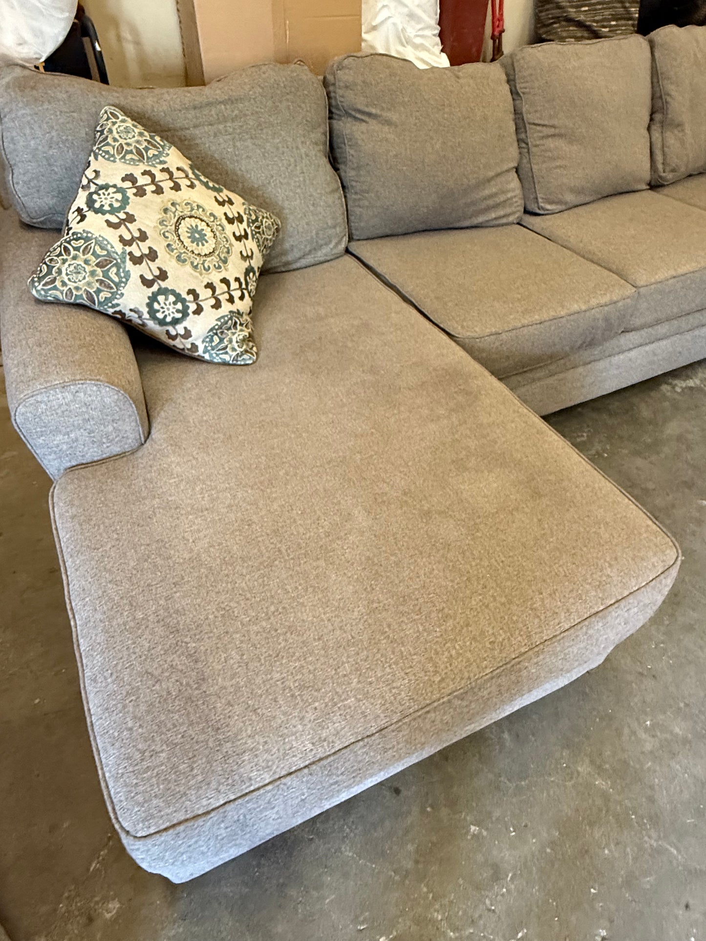 *Free Delivery* Excellent Condition 4-Piece Large Ashley Sectional Couch (155 inches wide