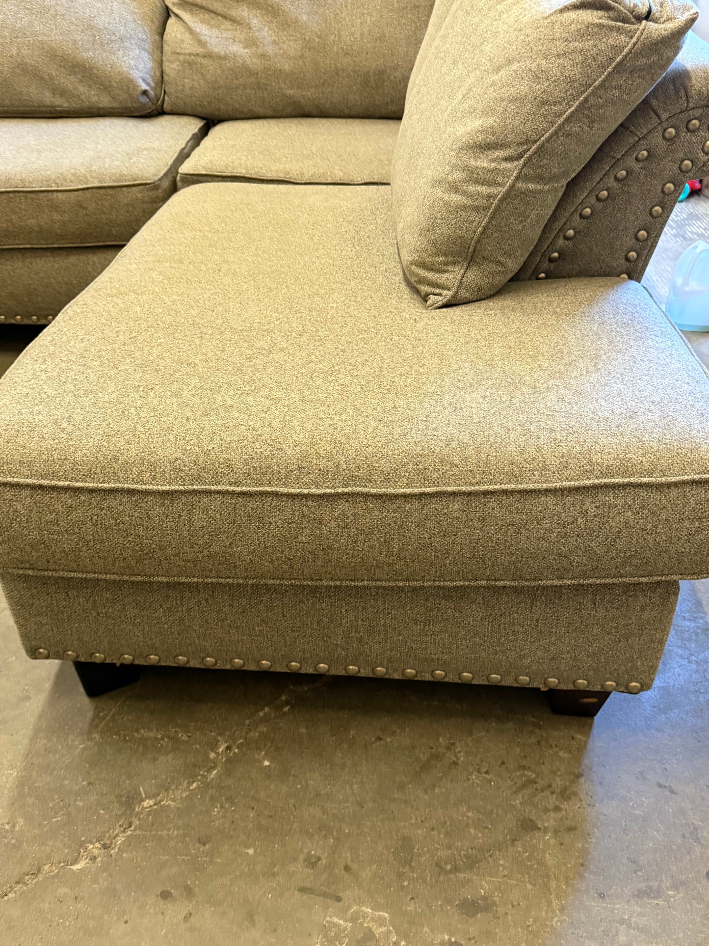 *Free Delivery* 2 Piece Sectional Couch with Nailhead Pattern