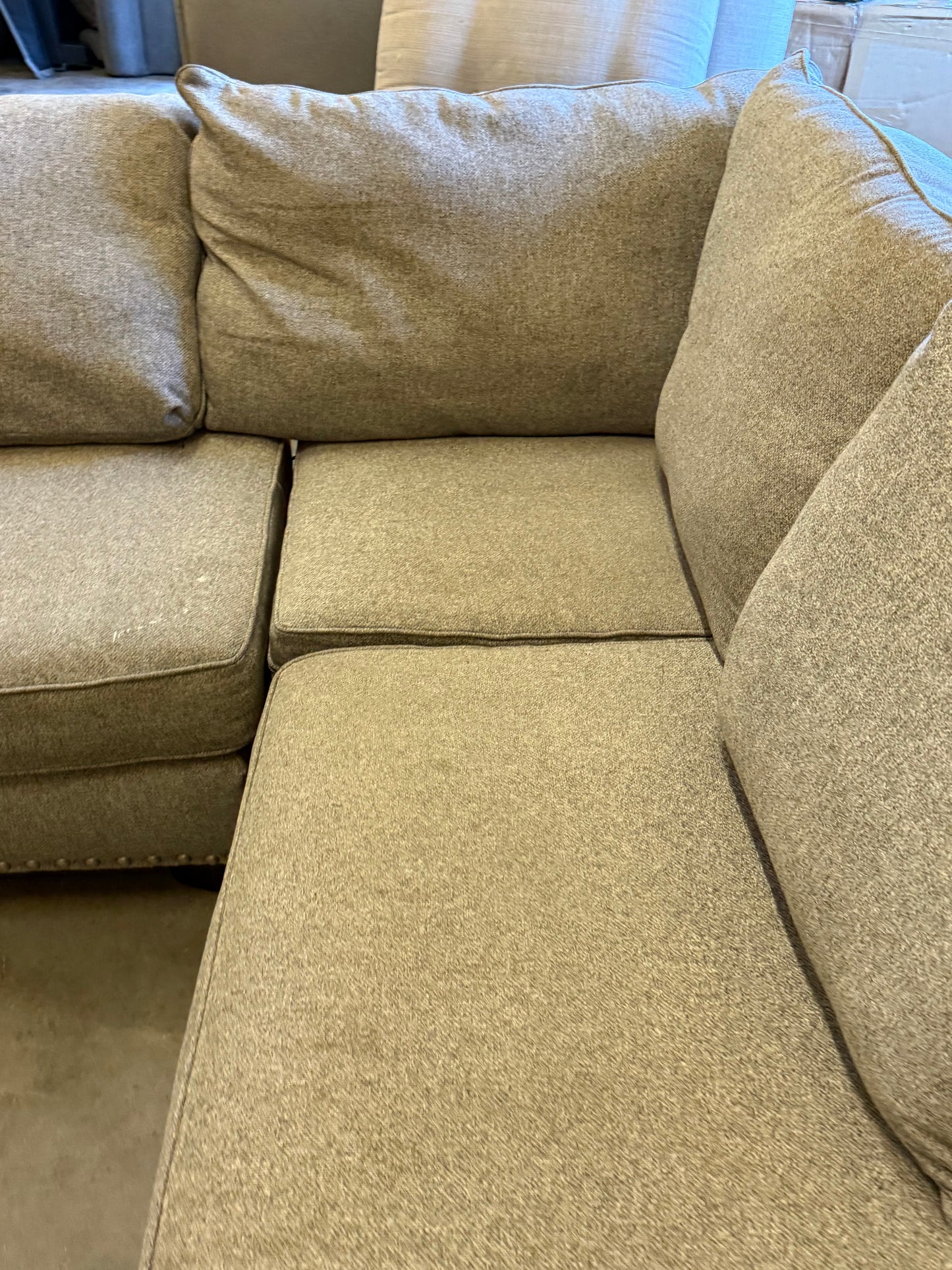*Free Delivery* 2 Piece Sectional Couch with Nailhead Pattern