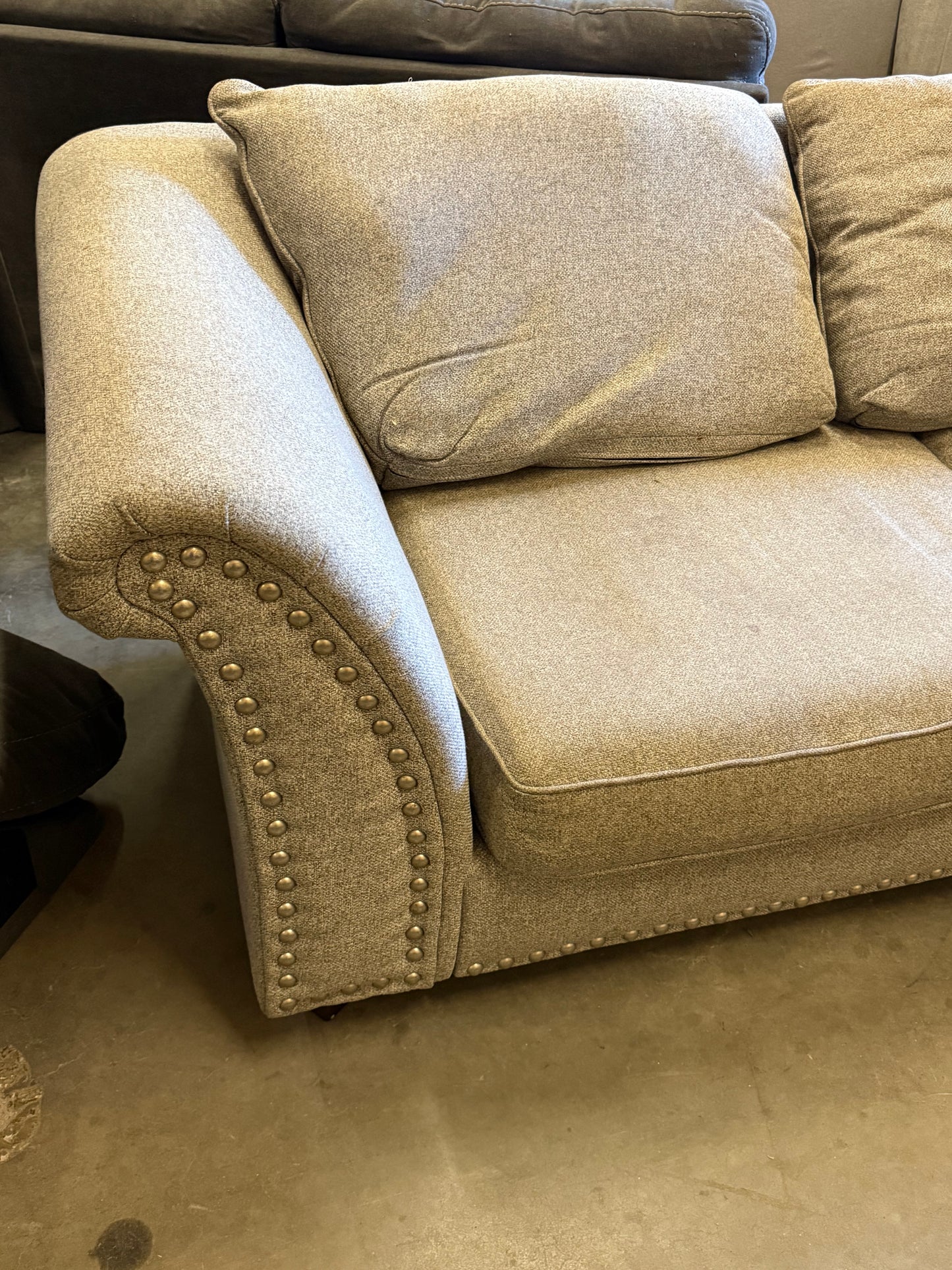 *Free Delivery* 2 Piece Sectional Couch with Nailhead Pattern
