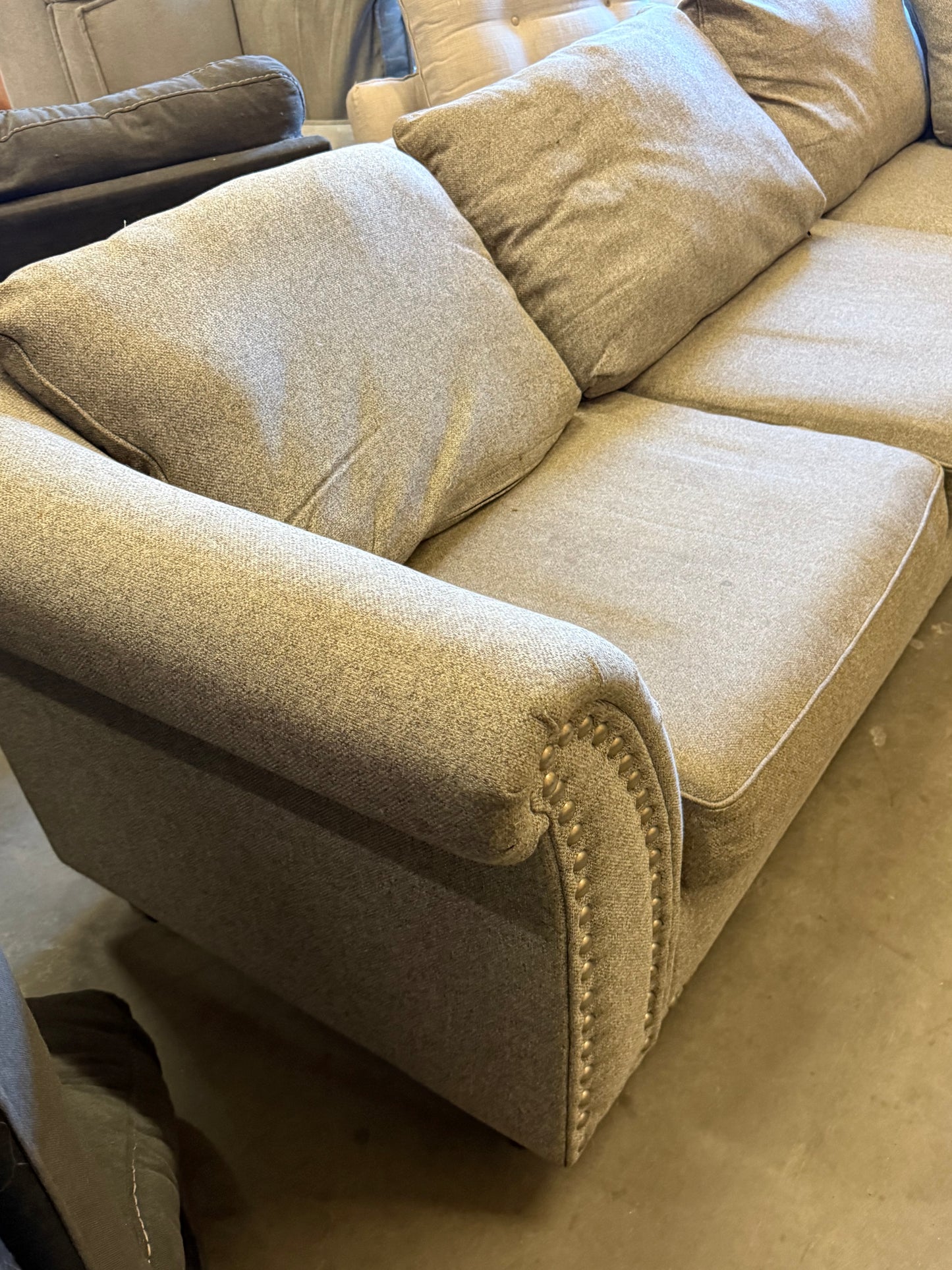 *Free Delivery* 2 Piece Sectional Couch with Nailhead Pattern