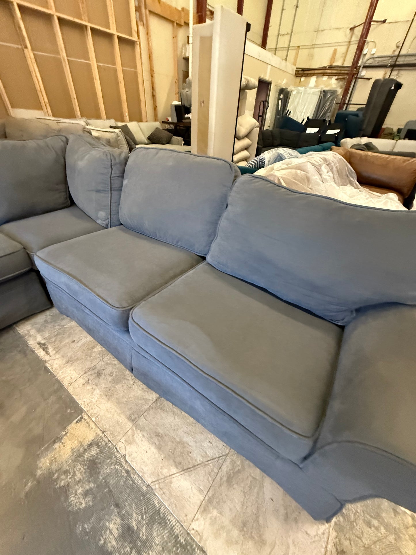 *Free Delivery* 4 Piece Sectional Couch Great Condition Blue