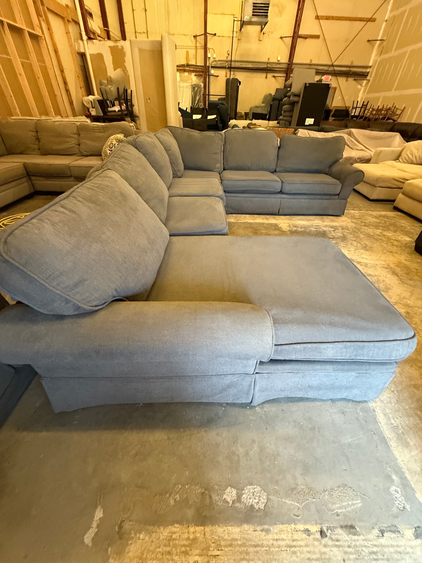 *Free Delivery* 4 Piece Sectional Couch Great Condition Blue