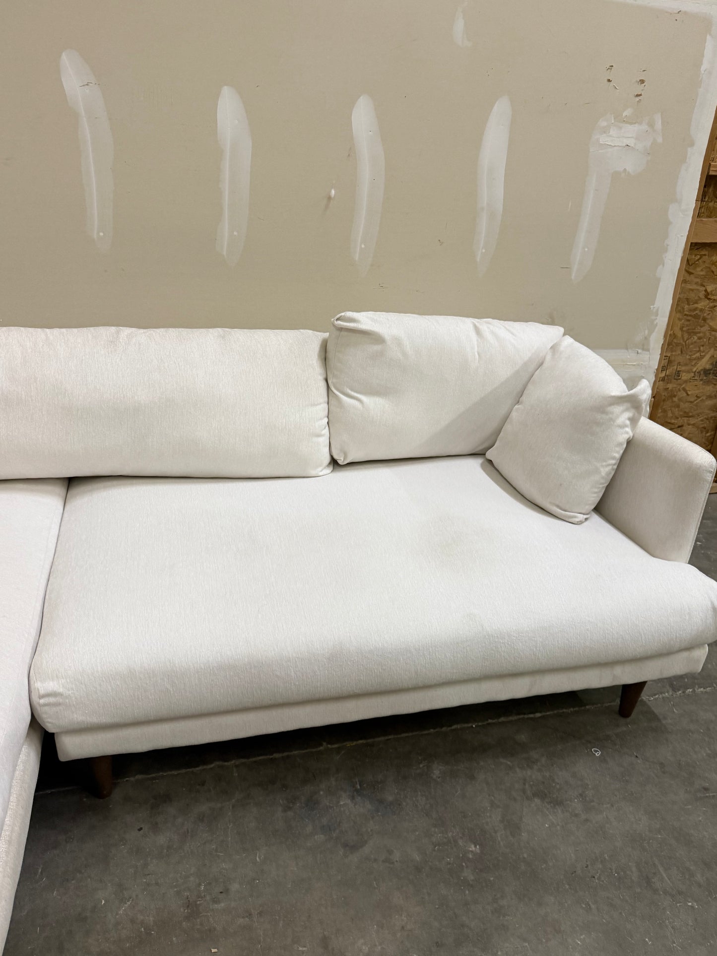 *Free Delivery* Beautiful Joybird Miller Collection Sectional Couch (Retails $2800+)