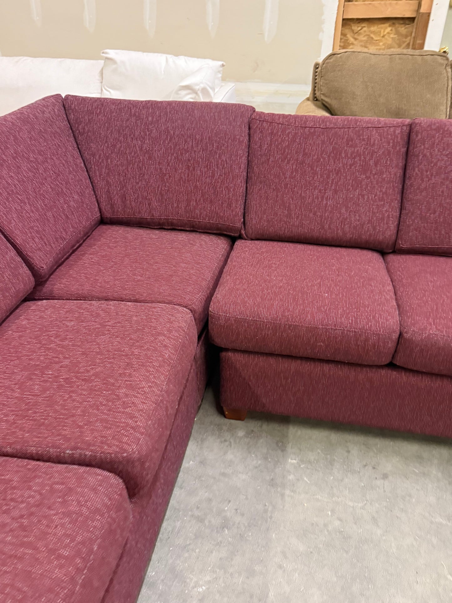 *Free Delivery* Excellent Condition 3-Piece Burgundy Red Wine Sectional with Pullout Bed