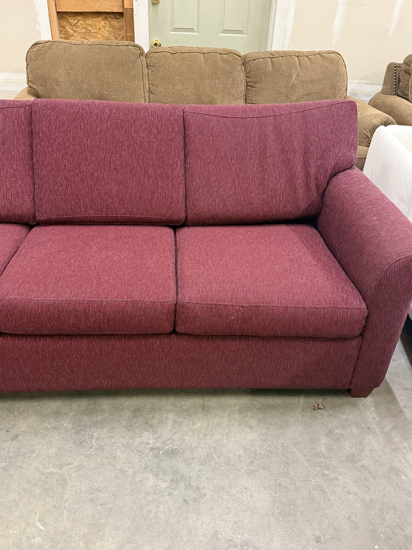 *Free Delivery* Excellent Condition 3-Piece Burgundy Red Wine Sectional with Pullout Bed