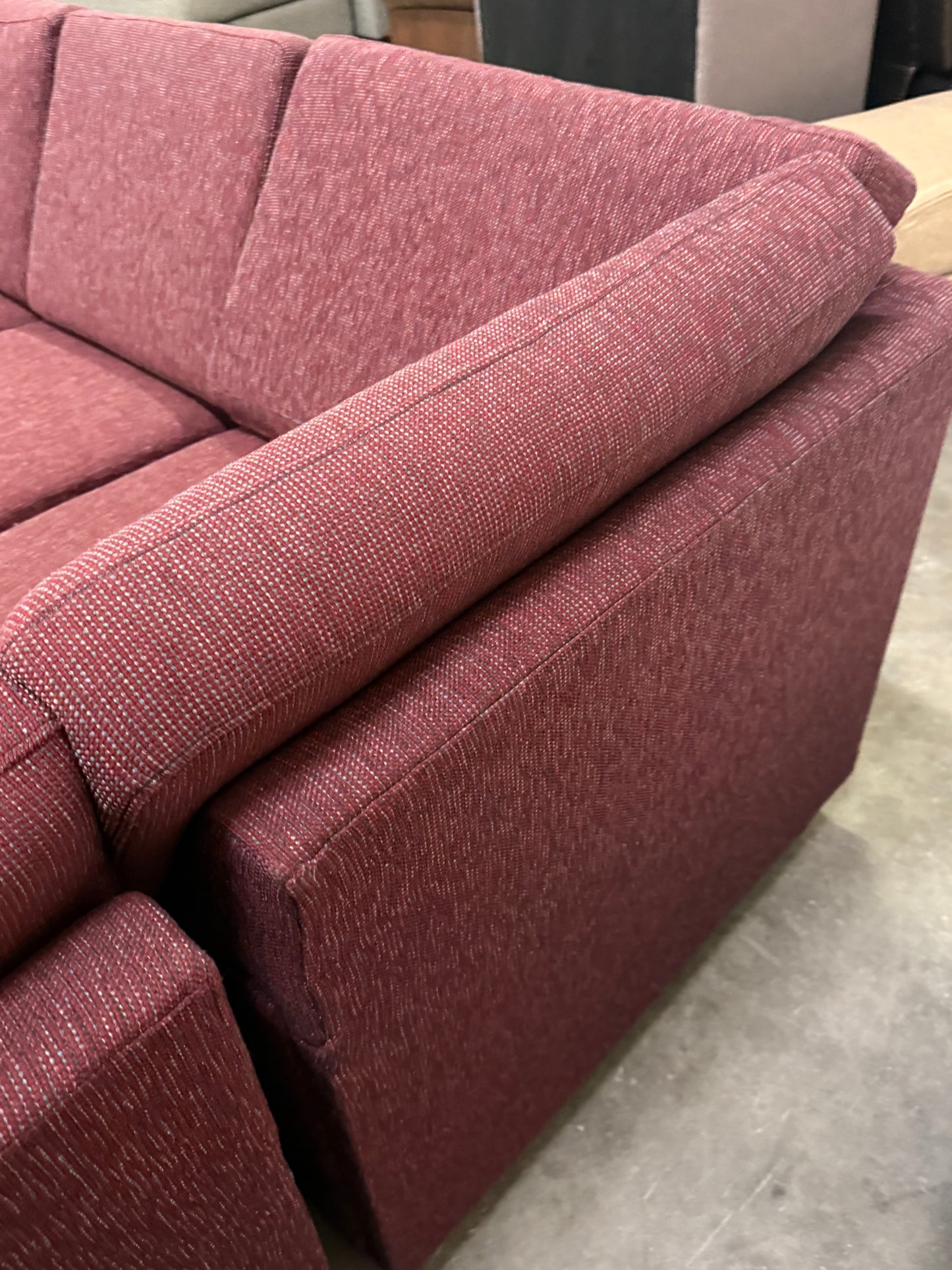 *Free Delivery* Excellent Condition 3-Piece Burgundy Red Wine Sectional with Pullout Bed