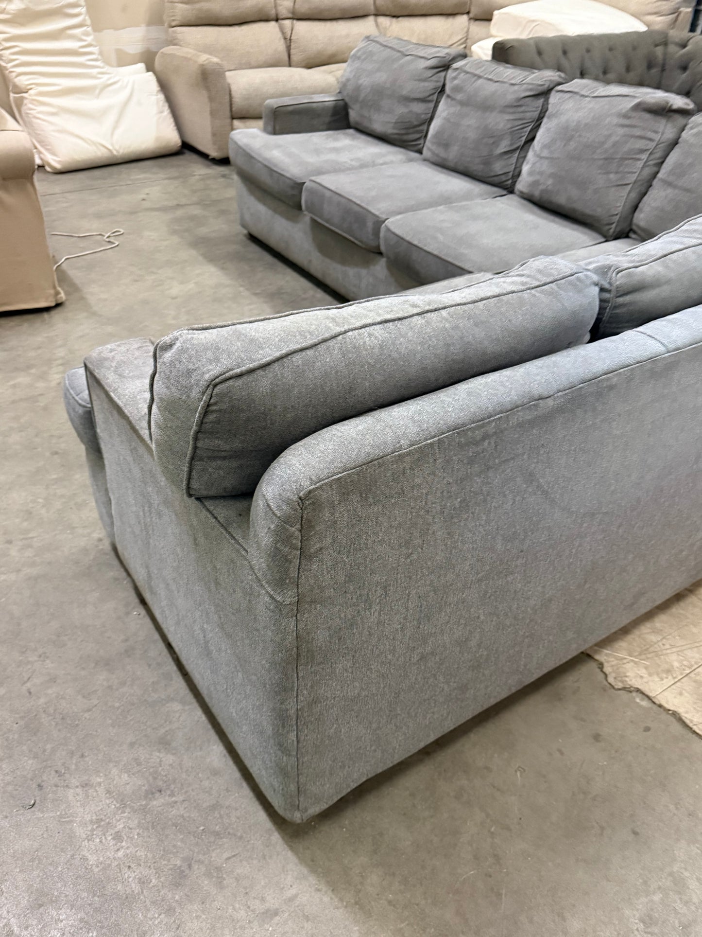 *Free Delivery* Gray Sectional Couch 2 Piece Large