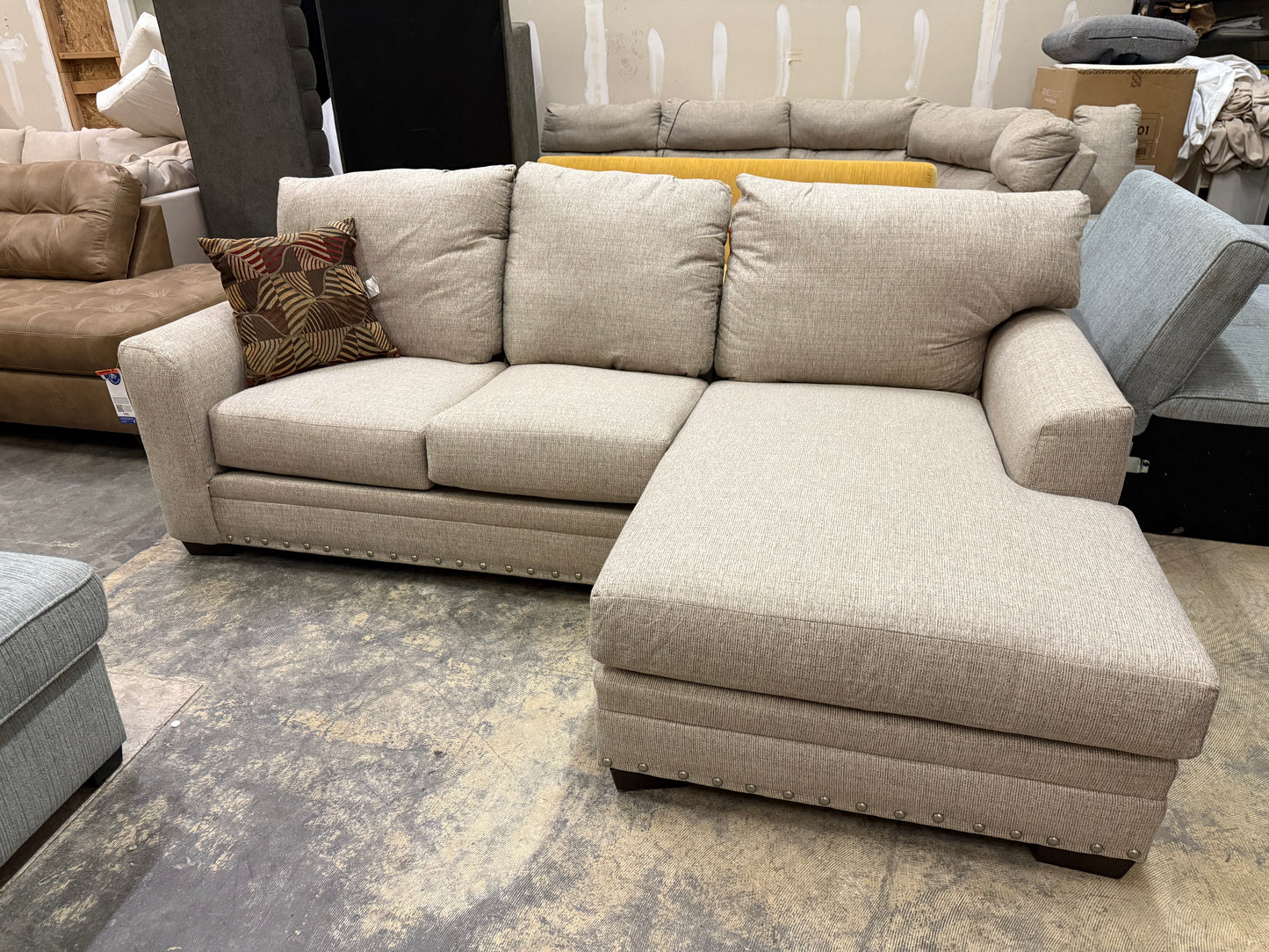 *Free Delivery* Like-New, Store Return Sectional with Nailhead Pattern