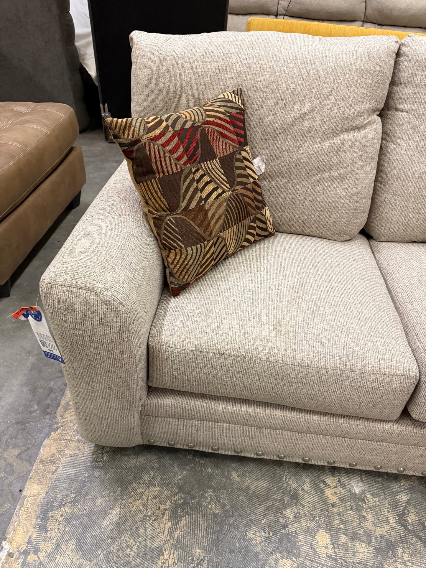 *Free Delivery* Like-New, Store Return Sectional with Nailhead Pattern
