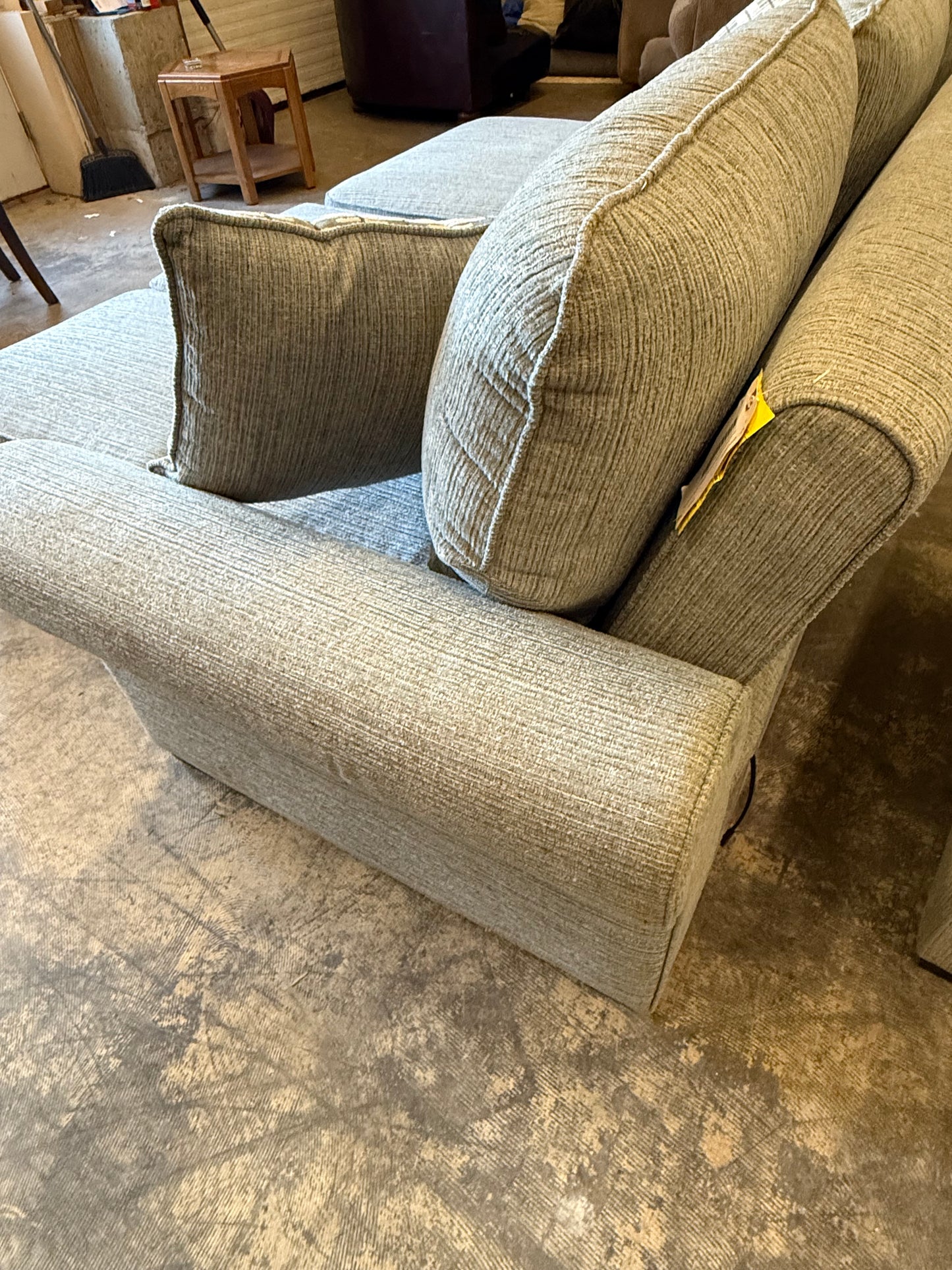 *Free Delivery* Like-New, Store Return Sectional with Pullout Bed and USB Ports