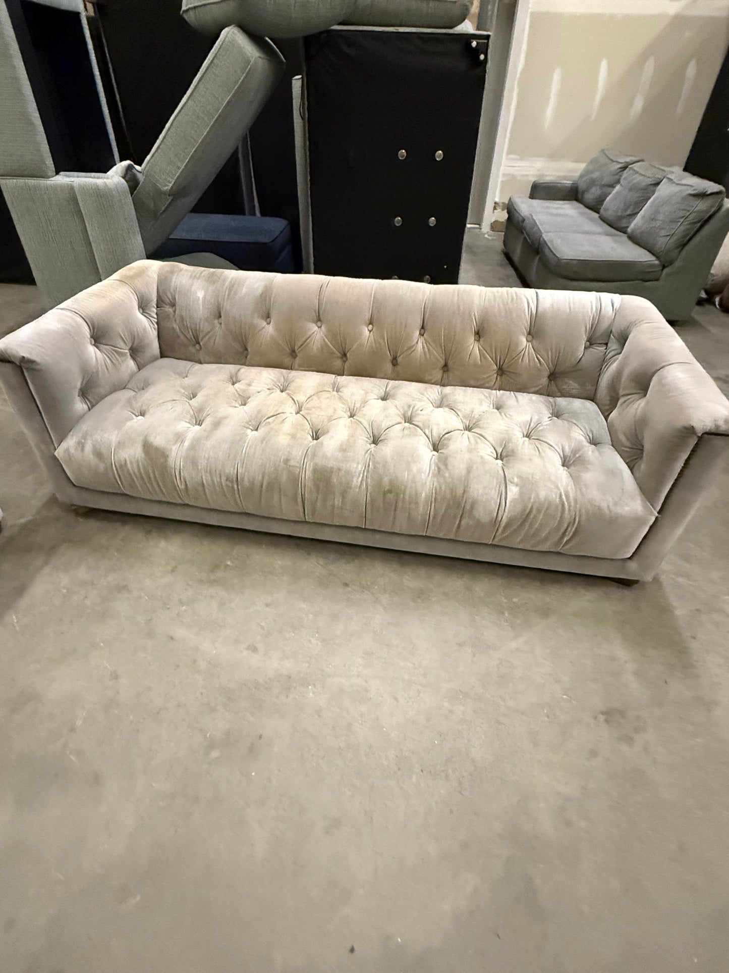 *Free Delivery* Pair of Restoration Hardware Highend Tufted Chesterfield Full Sized Couches