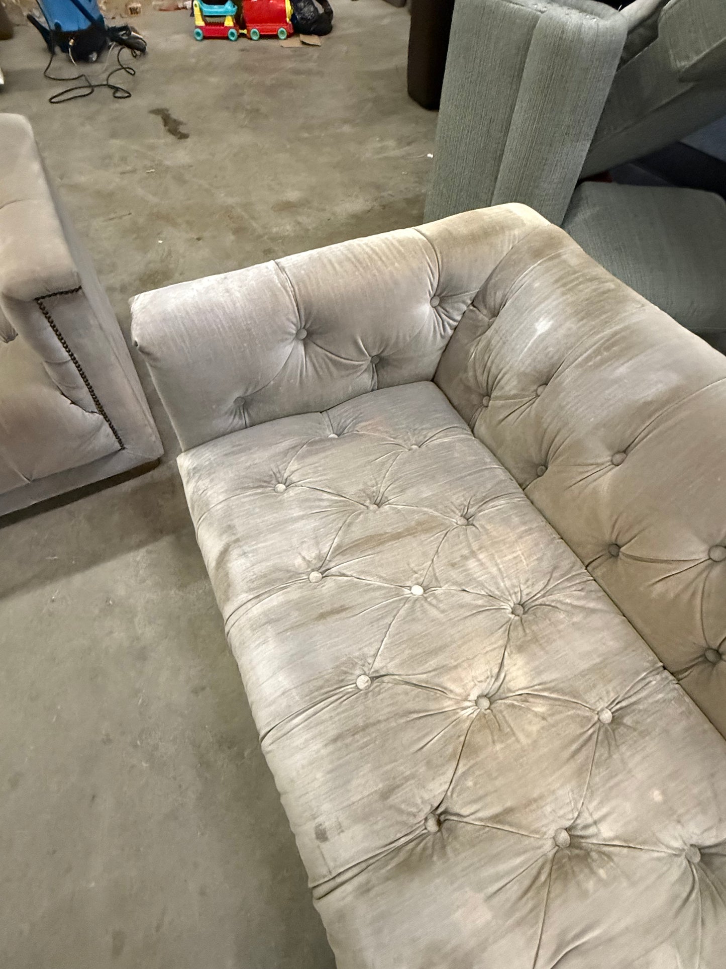 *Free Delivery* Pair of Restoration Hardware Highend Tufted Chesterfield Full Sized Couches