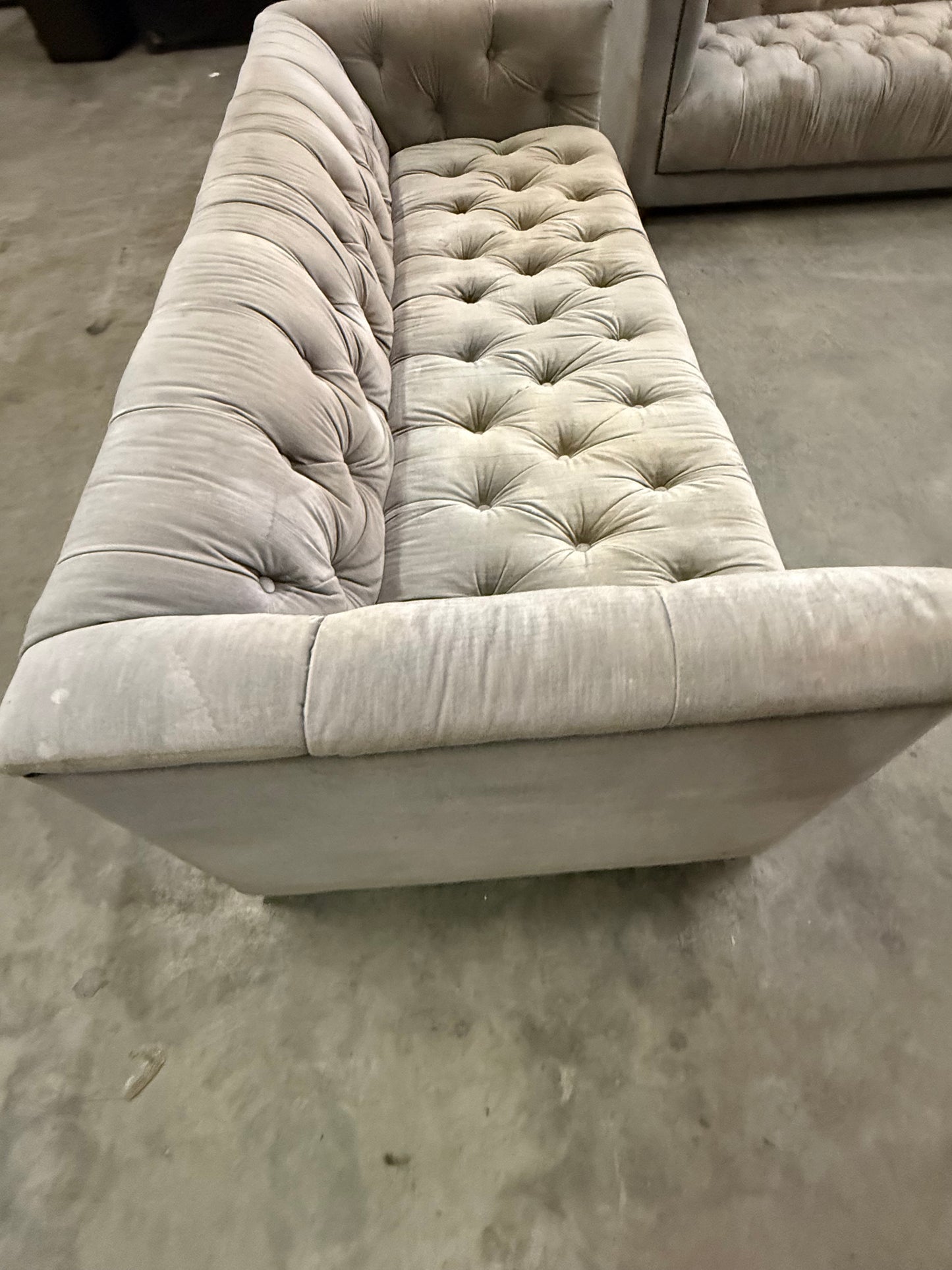 *Free Delivery* Pair of Restoration Hardware Highend Tufted Chesterfield Full Sized Couches