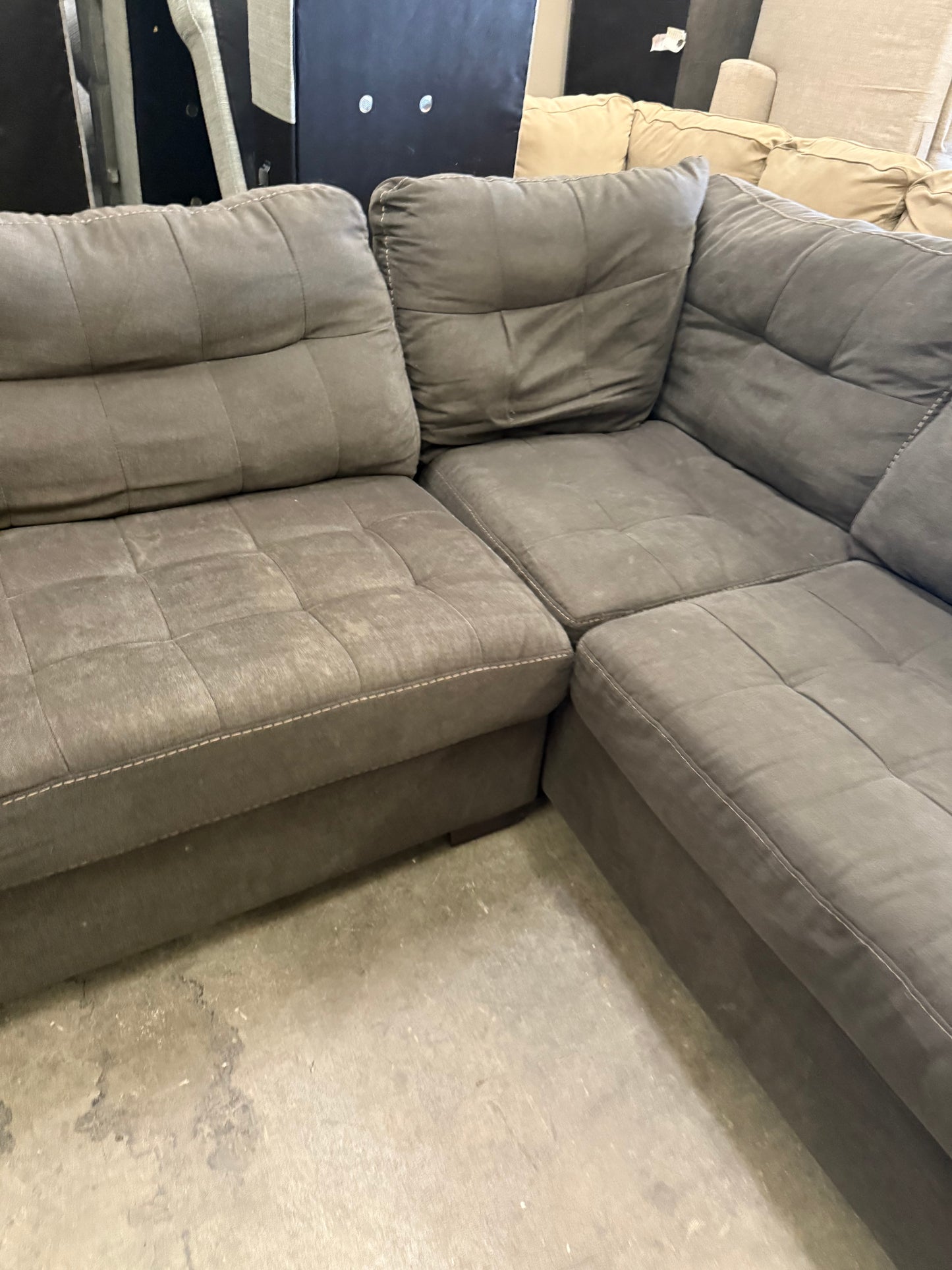 *Free Delivery* 2-Piece Sectional Couch