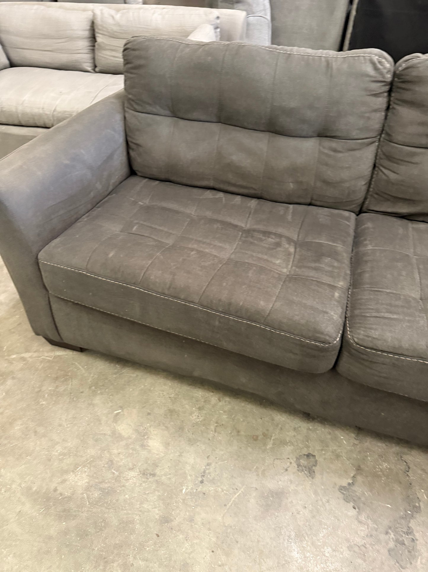 *Free Delivery* 2-Piece Sectional Couch