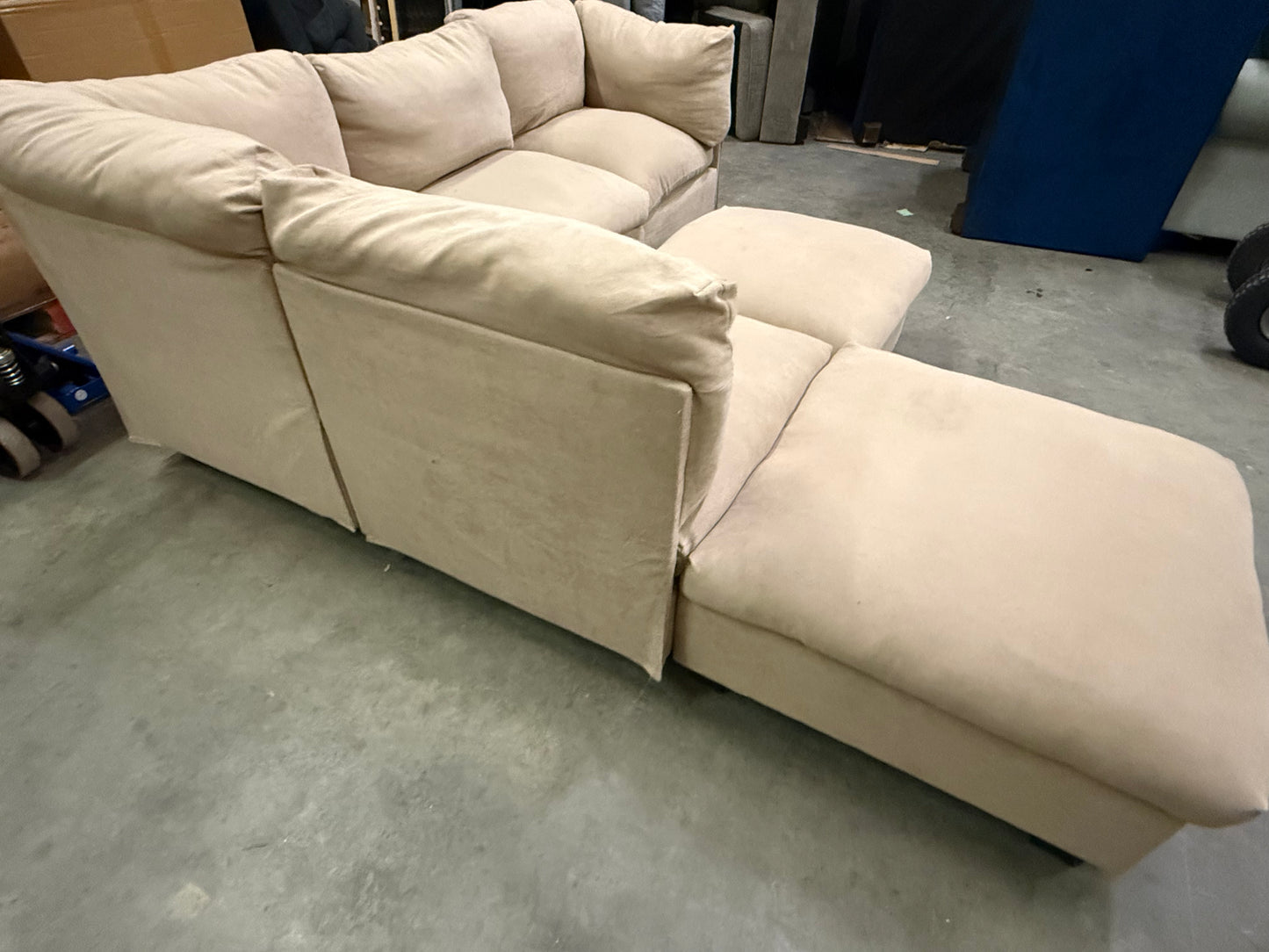 *Free Delivery* Great Condition Beige Modular Cloud Couch 6 Pieces