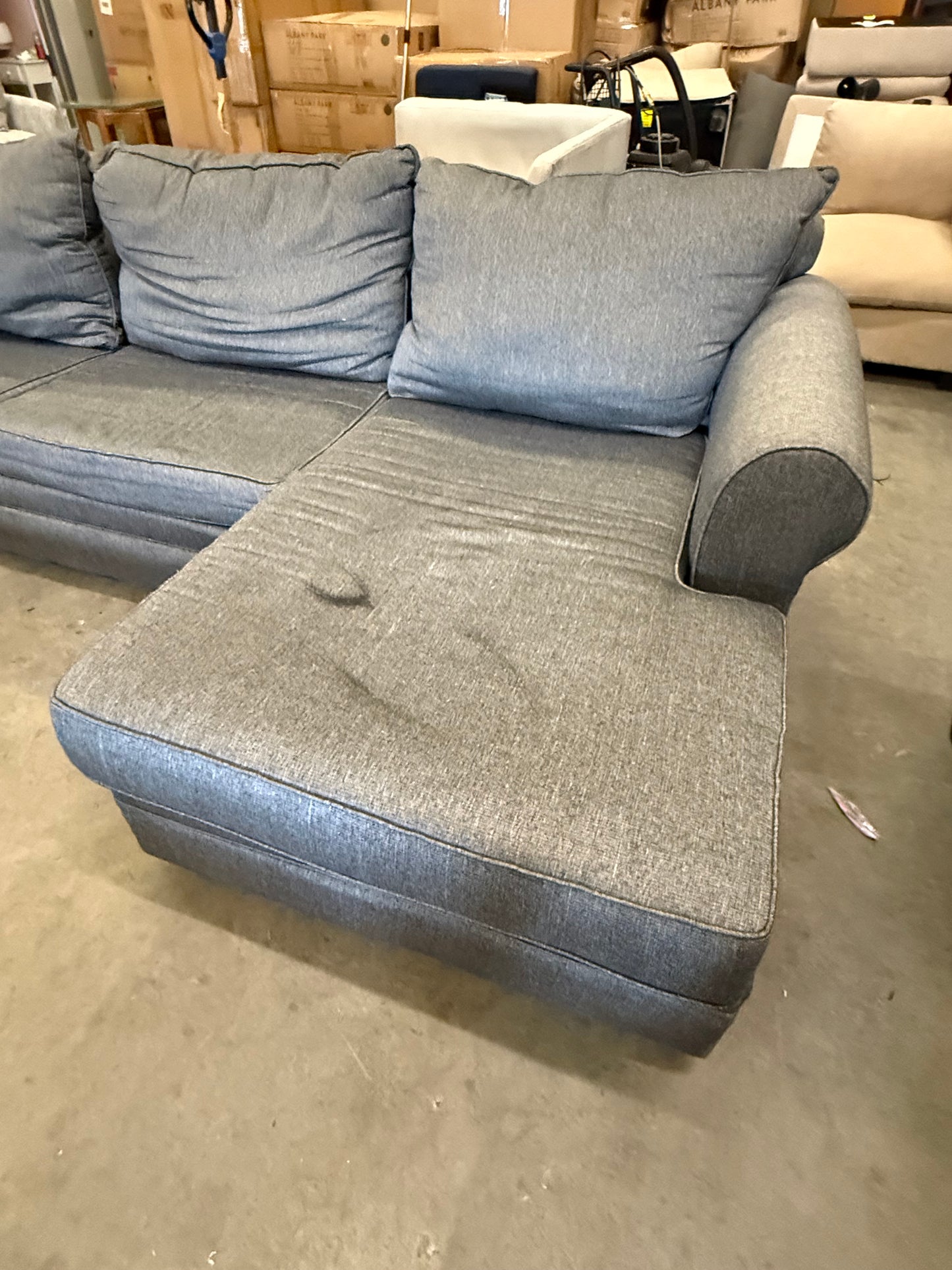 *Free Delivery* Large 4-Piece Sectional Couch Gray