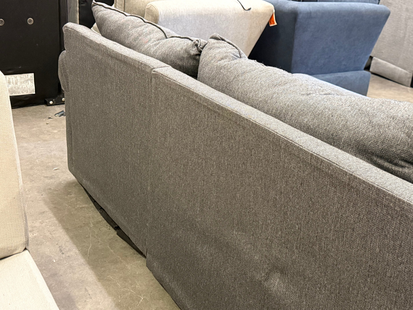 *Free Delivery* Large 4-Piece Sectional Couch Gray