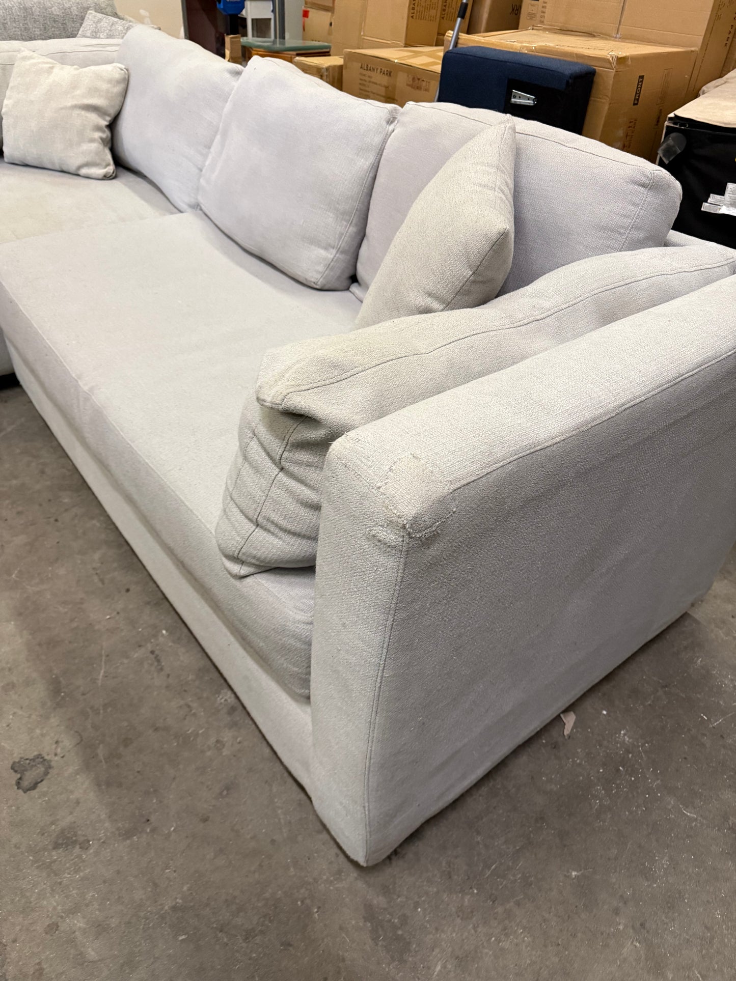 *Free Delivery* Jordan's Furniture Sectional Couch 2-Piece Beige