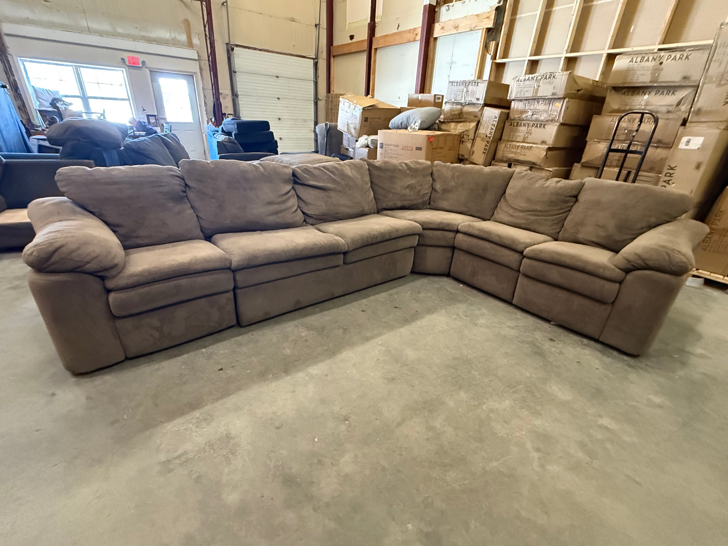 *Free Delivery* La-Z-Boy Sectional Couch with Recliners 5 Pieces Modular
