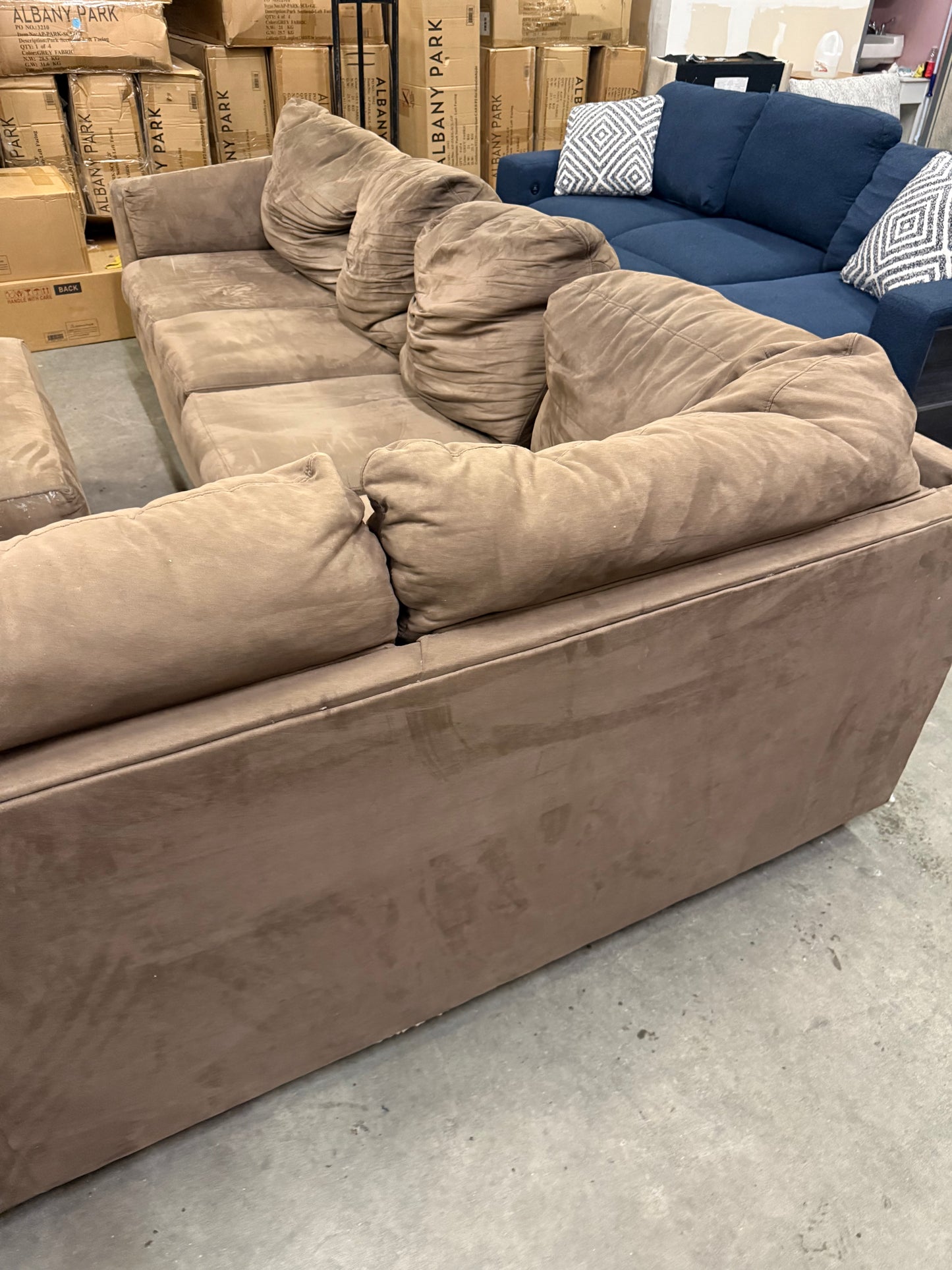*Free Delivery* Sectional Couch with Matching Ottoman 2 Pieces