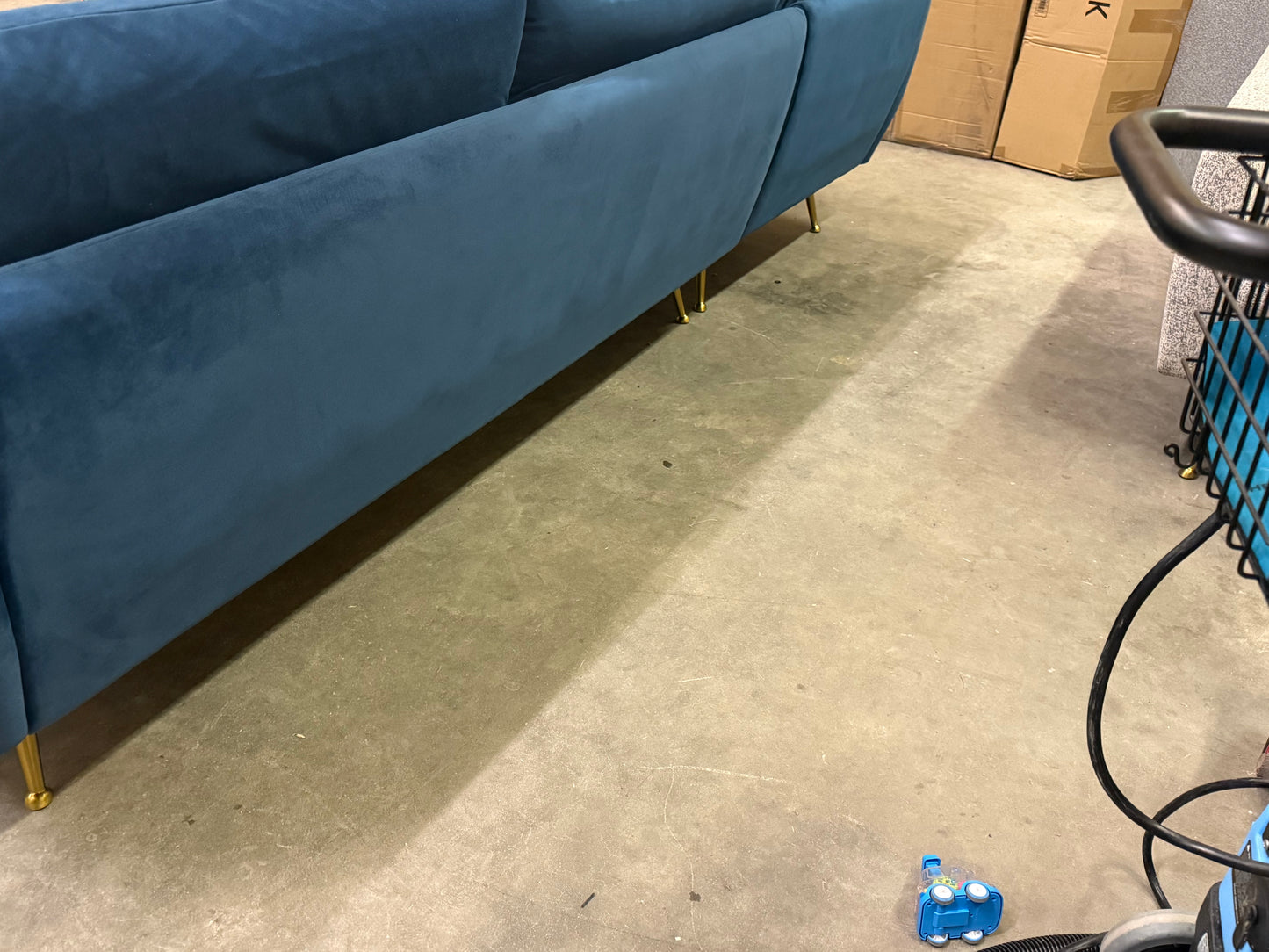 *Free Delivery* Brand New Albany Park "Park" Sectional Blue Left Arm Facing