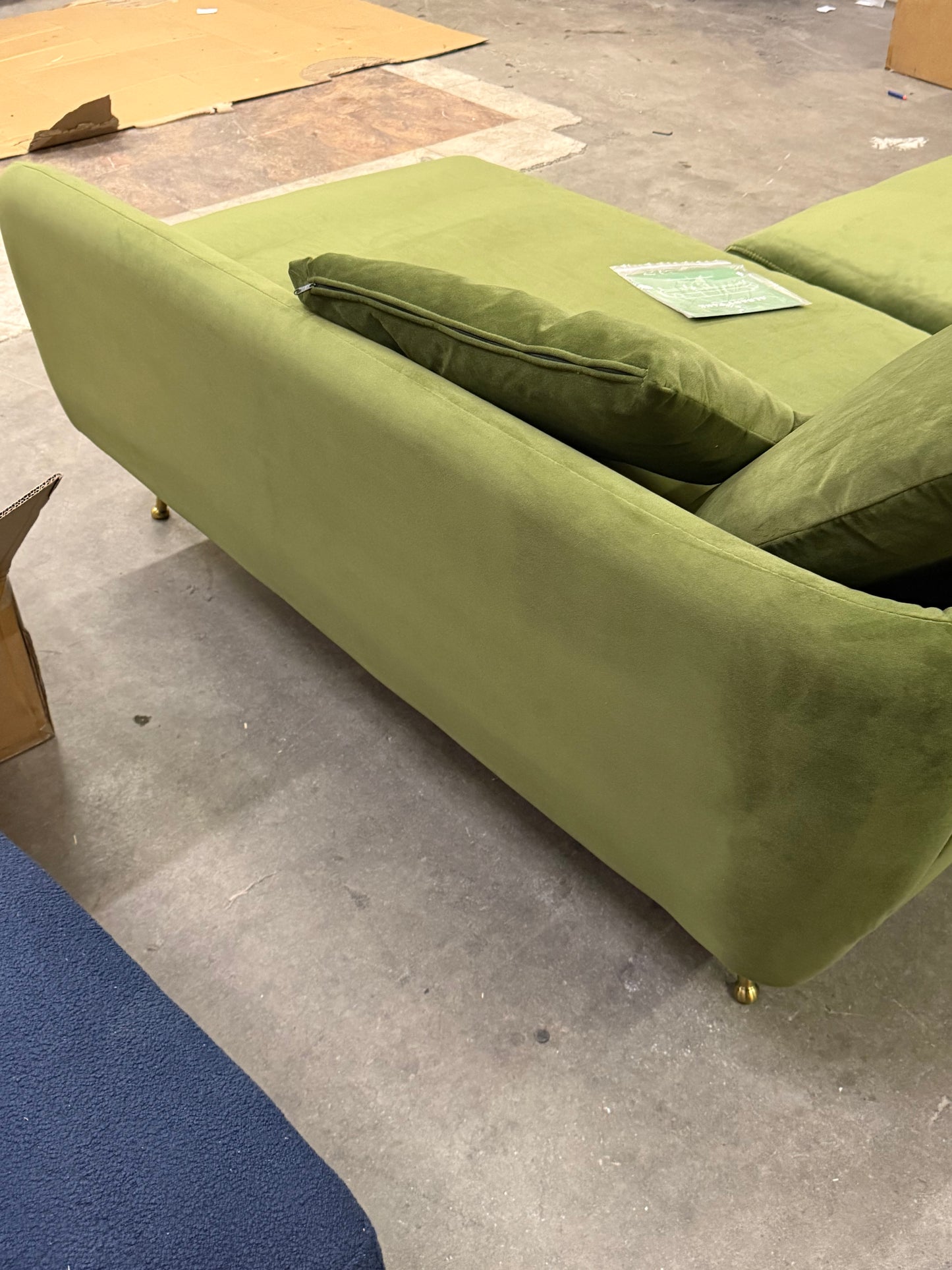 *Free Delivery* Brand New in the Box Albany Park "Park" Sectional Olive Green