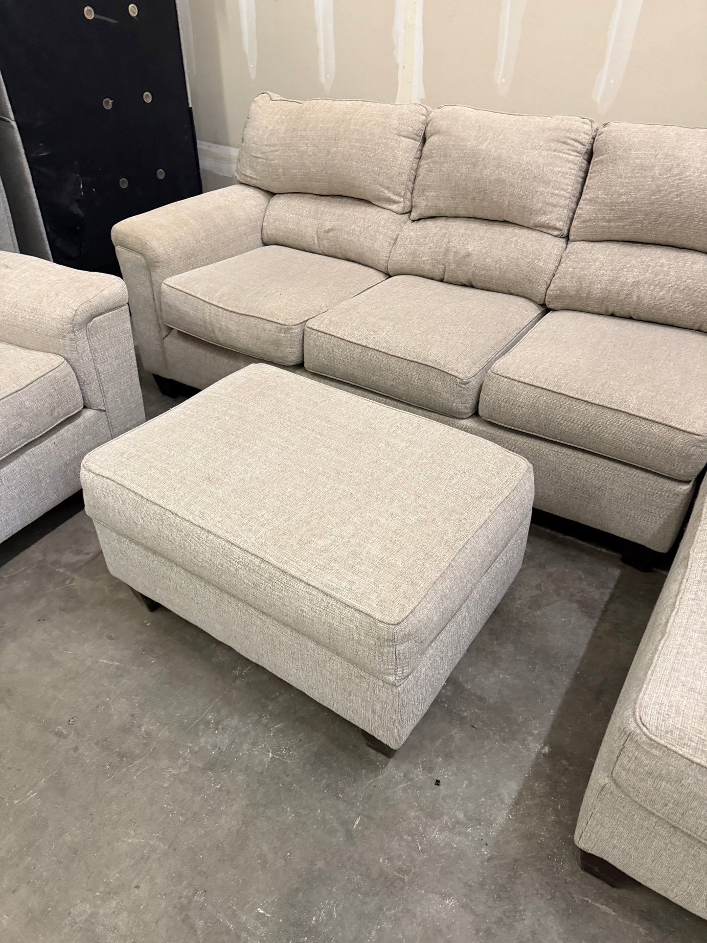*Free Delivery* Complete Livingroom Set - Matching Sectional, Ottoman w Storage, and Chair