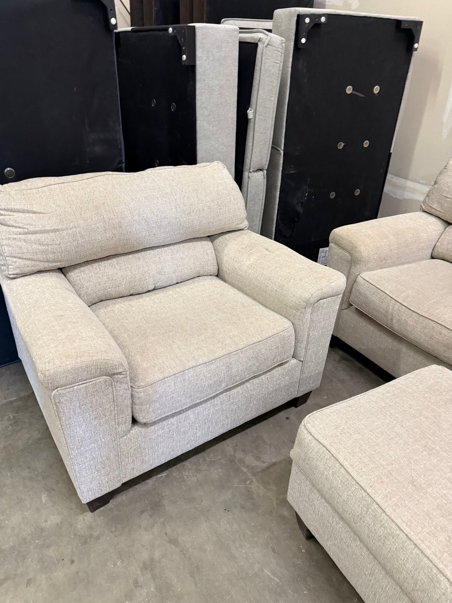 *Free Delivery* Complete Livingroom Set - Matching Sectional, Ottoman w Storage, and Chair